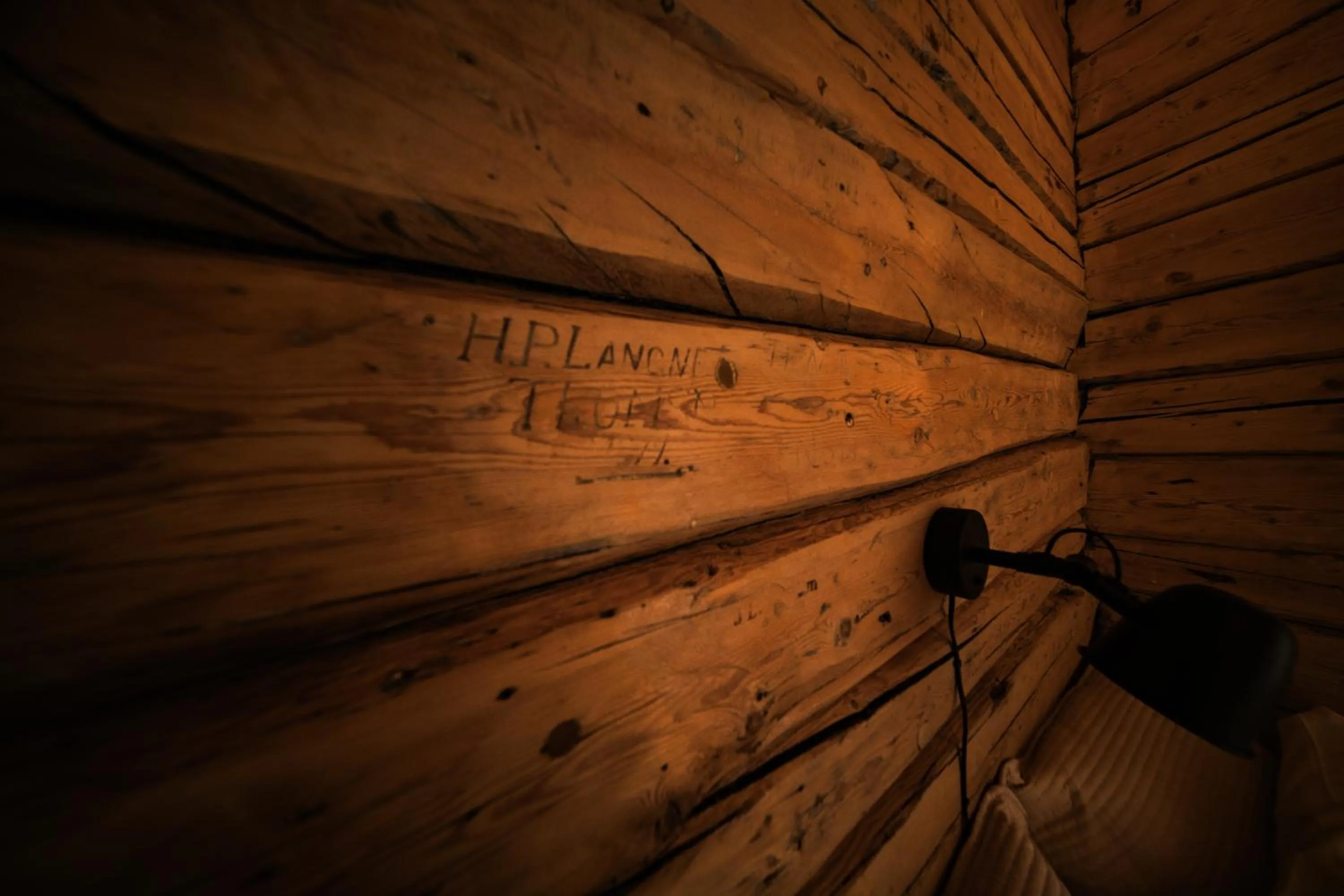 Decorative detail in Henningsvær Rorbuer