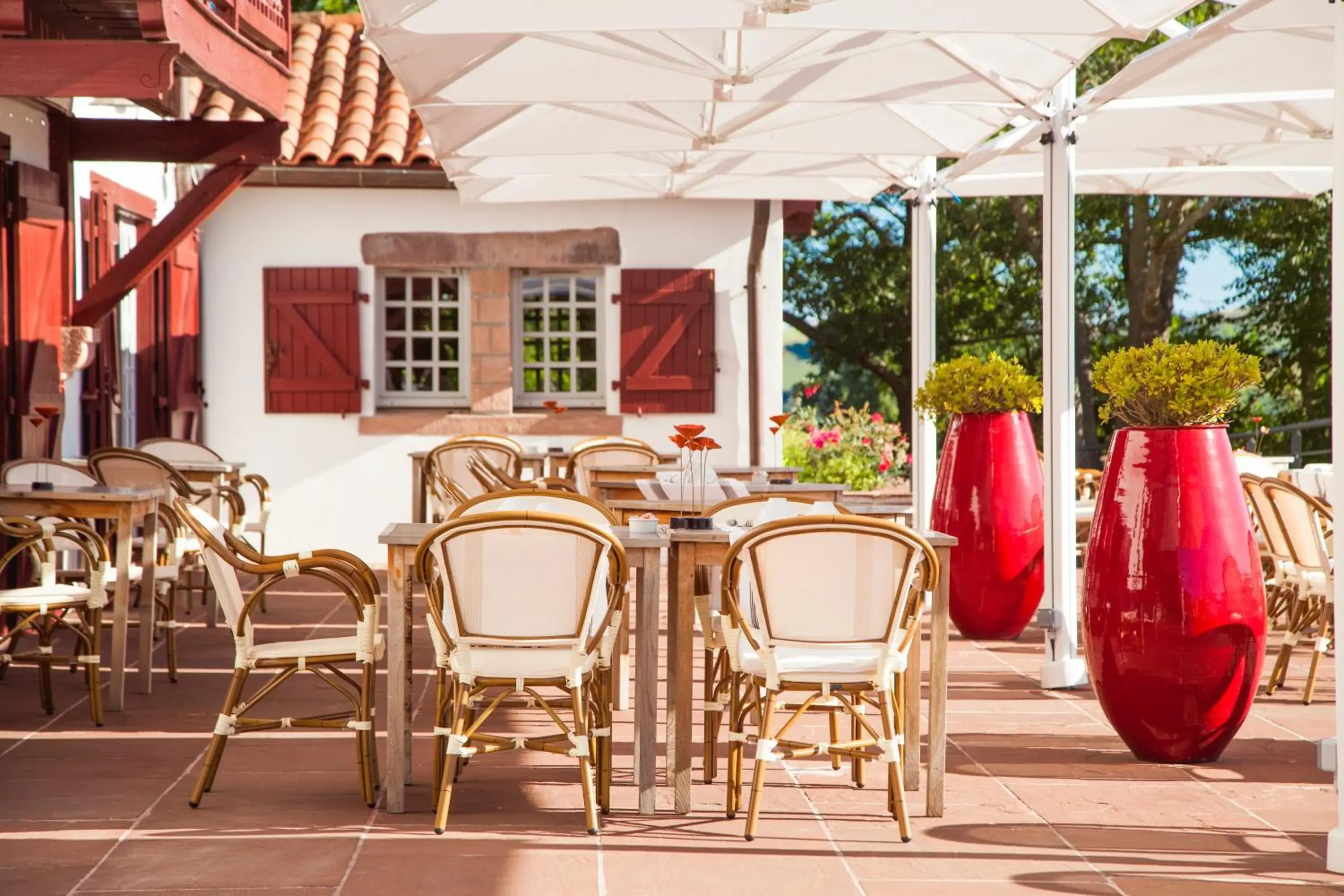 Property building in Auberge Ostapé Property building in Auberge Ostapé