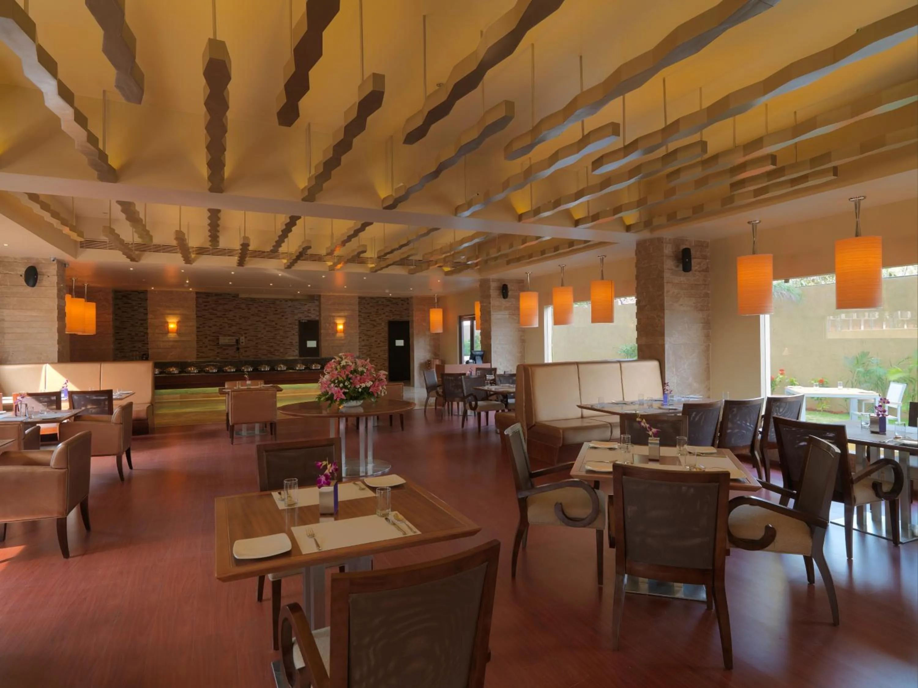 Restaurant/places to eat in The Quorum