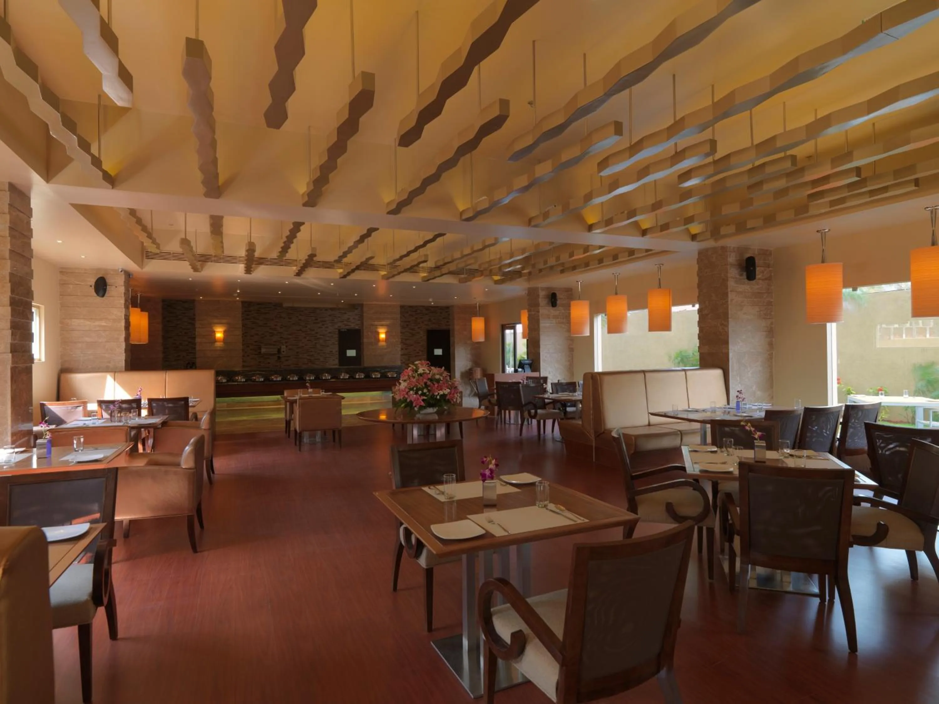 Restaurant/places to eat in The Quorum