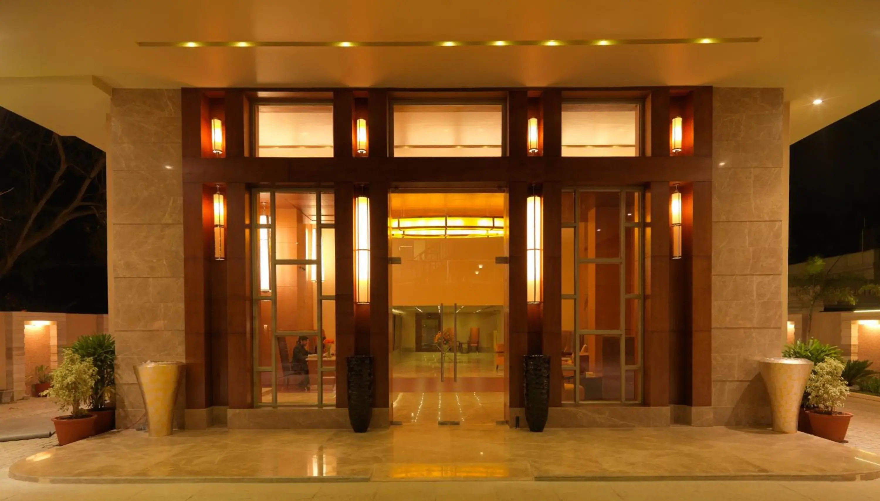 Facade/entrance in The Quorum Facade/entrance in The Quorum