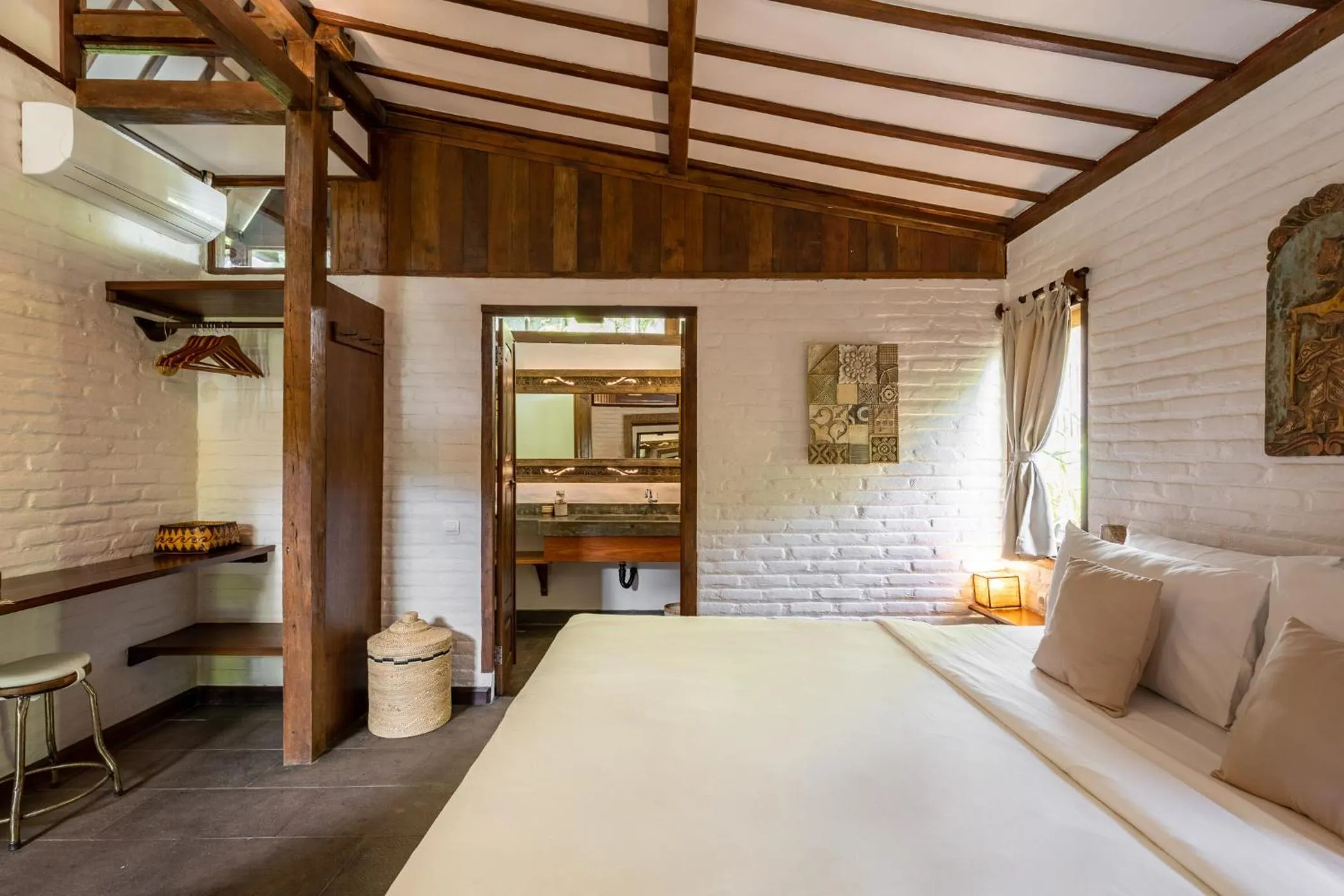 Bed in Rimba Villas Gili Air