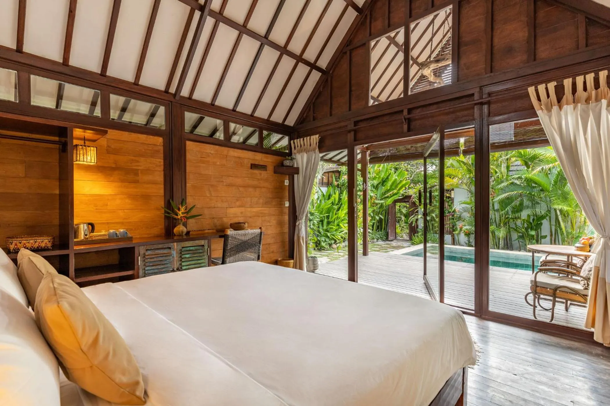 Bed in Rimba Villas Gili Air