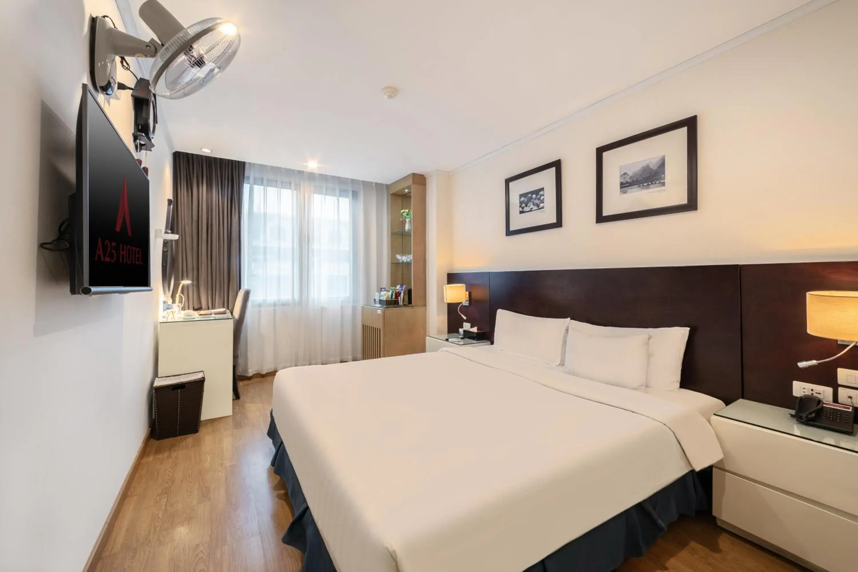 Deluxe Double Room in A25 Hotel - 66 Trần Thái Tông Deluxe Double Room in A25 Hotel - 66 Trần Thái Tông