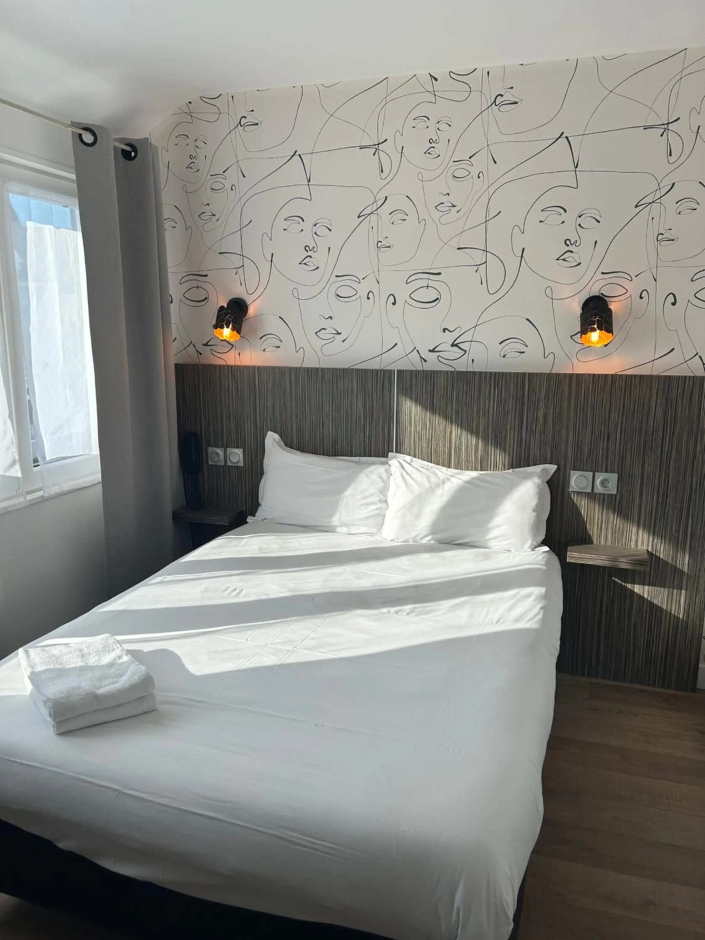 Photo of the whole room, Bed in Hotel Eden