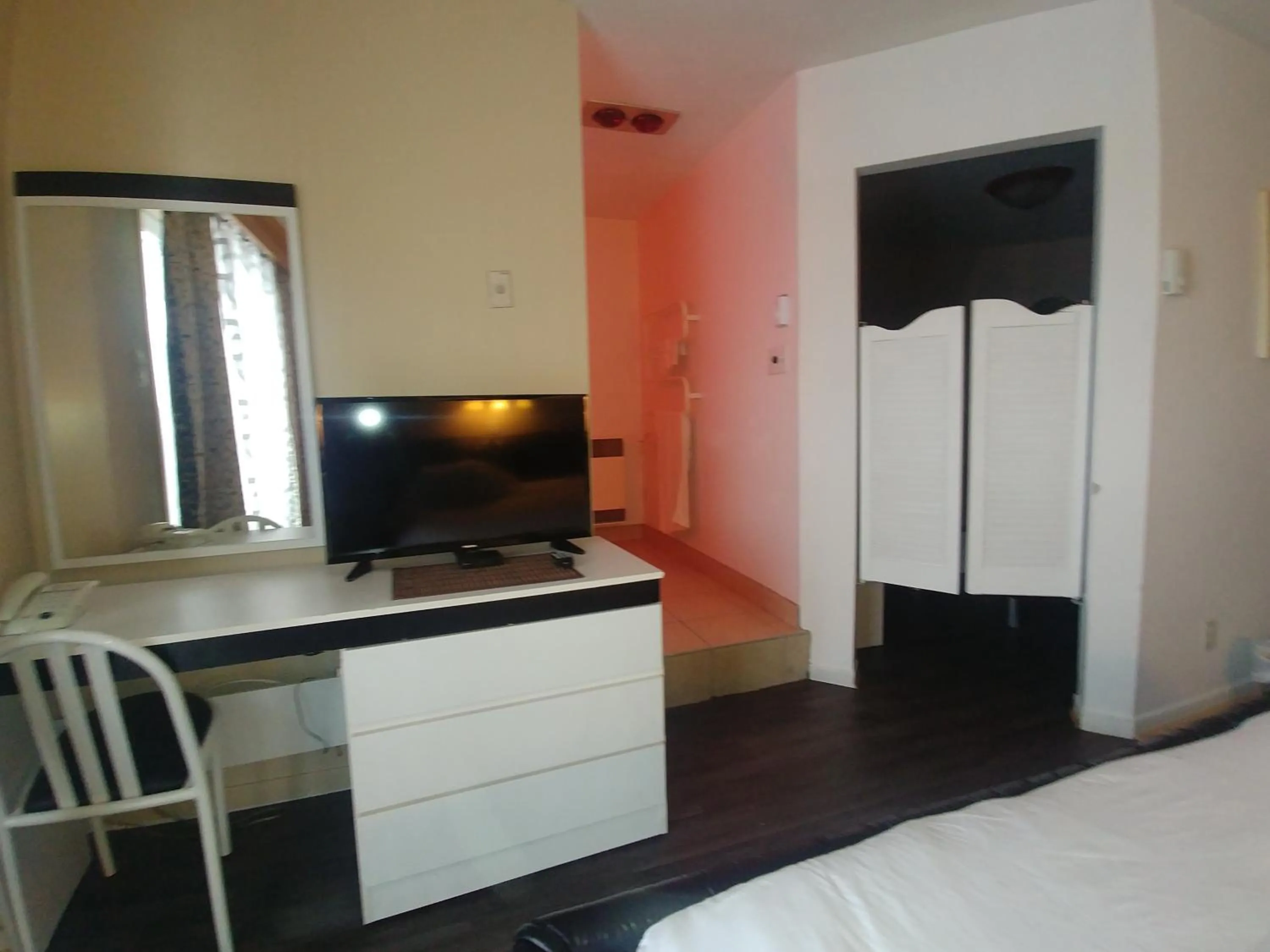 King Suite with Spa Bath in Hotel Motel Granby