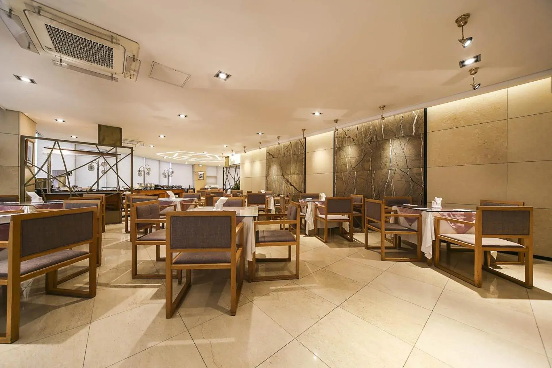 Breakfast in Benikea Hotel Bizinn Breakfast in Benikea Hotel Bizinn