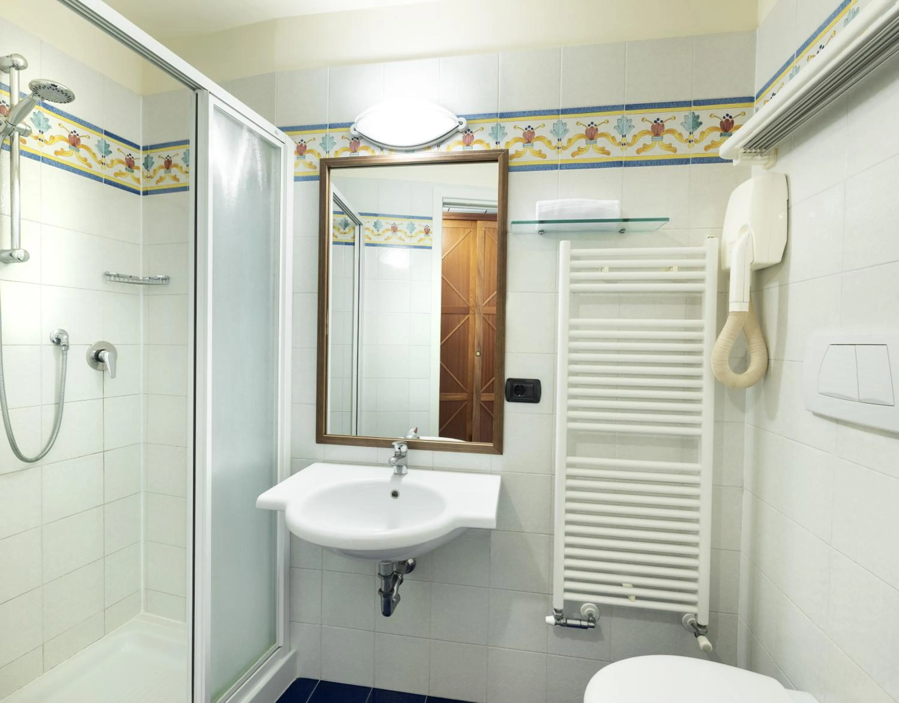 Shower in Hotel Bellevue Beach - sul mare