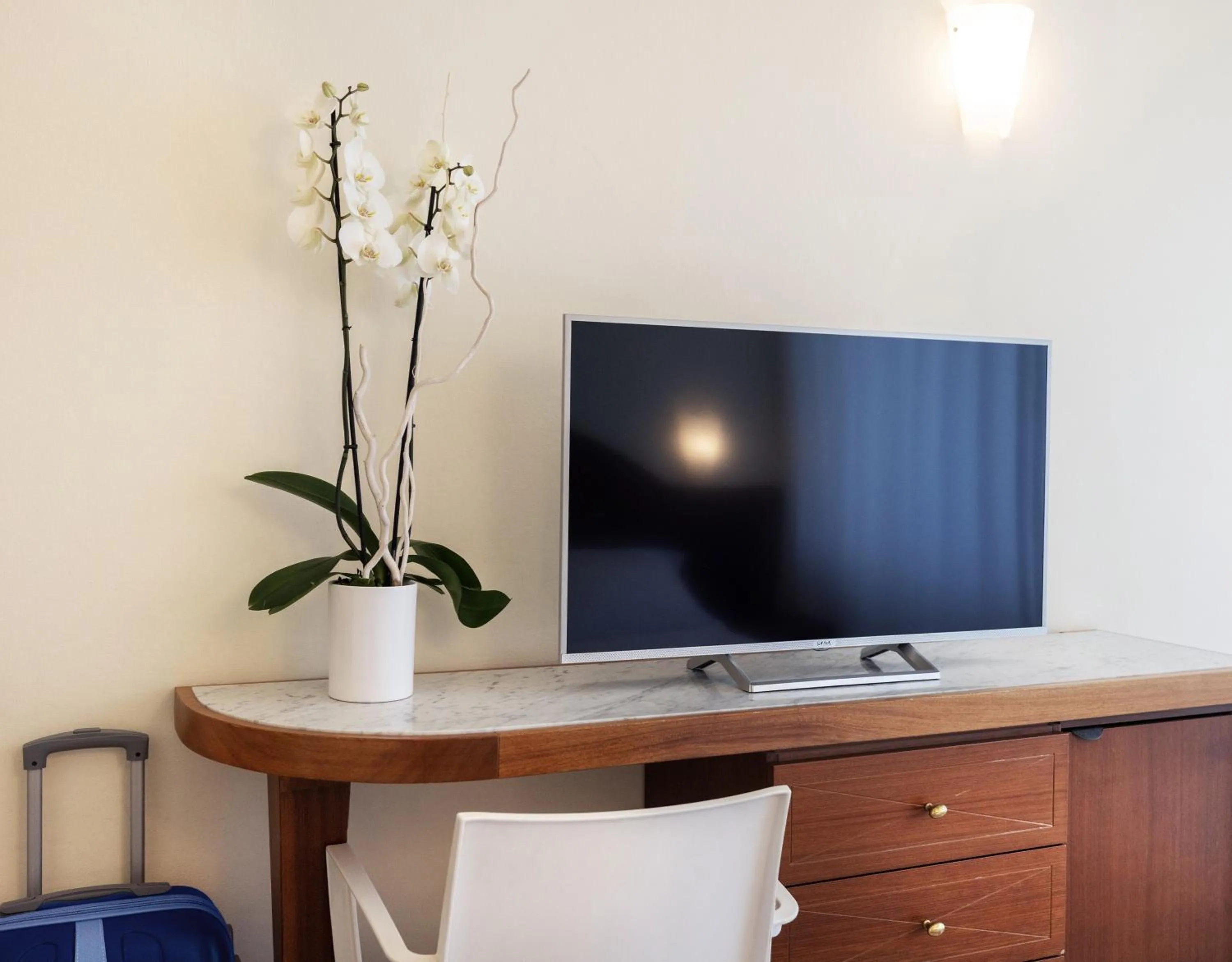 TV and multimedia in Hotel Bellevue Beach - sul mare