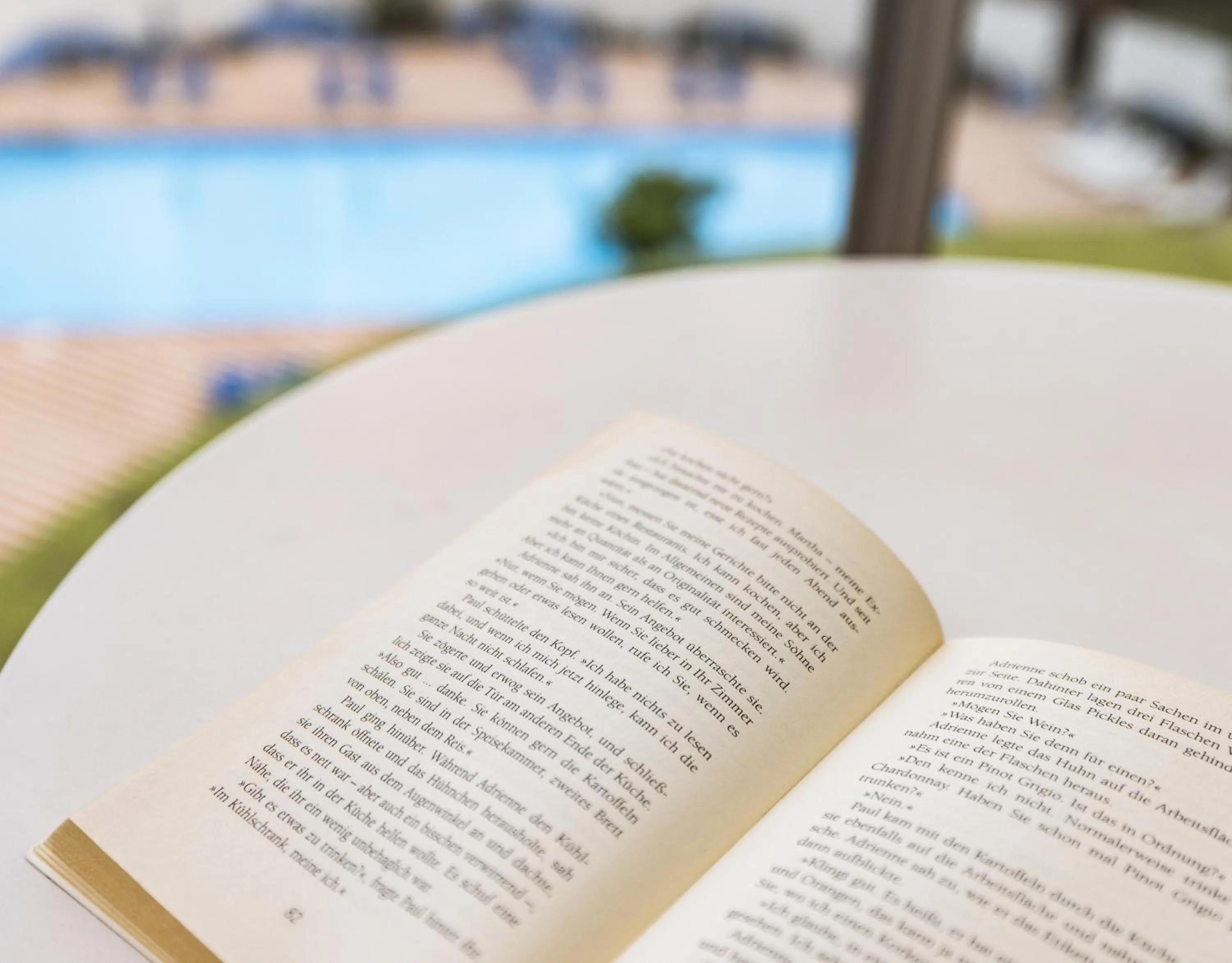 Pool view in Hotel Bellevue Beach - sul mare