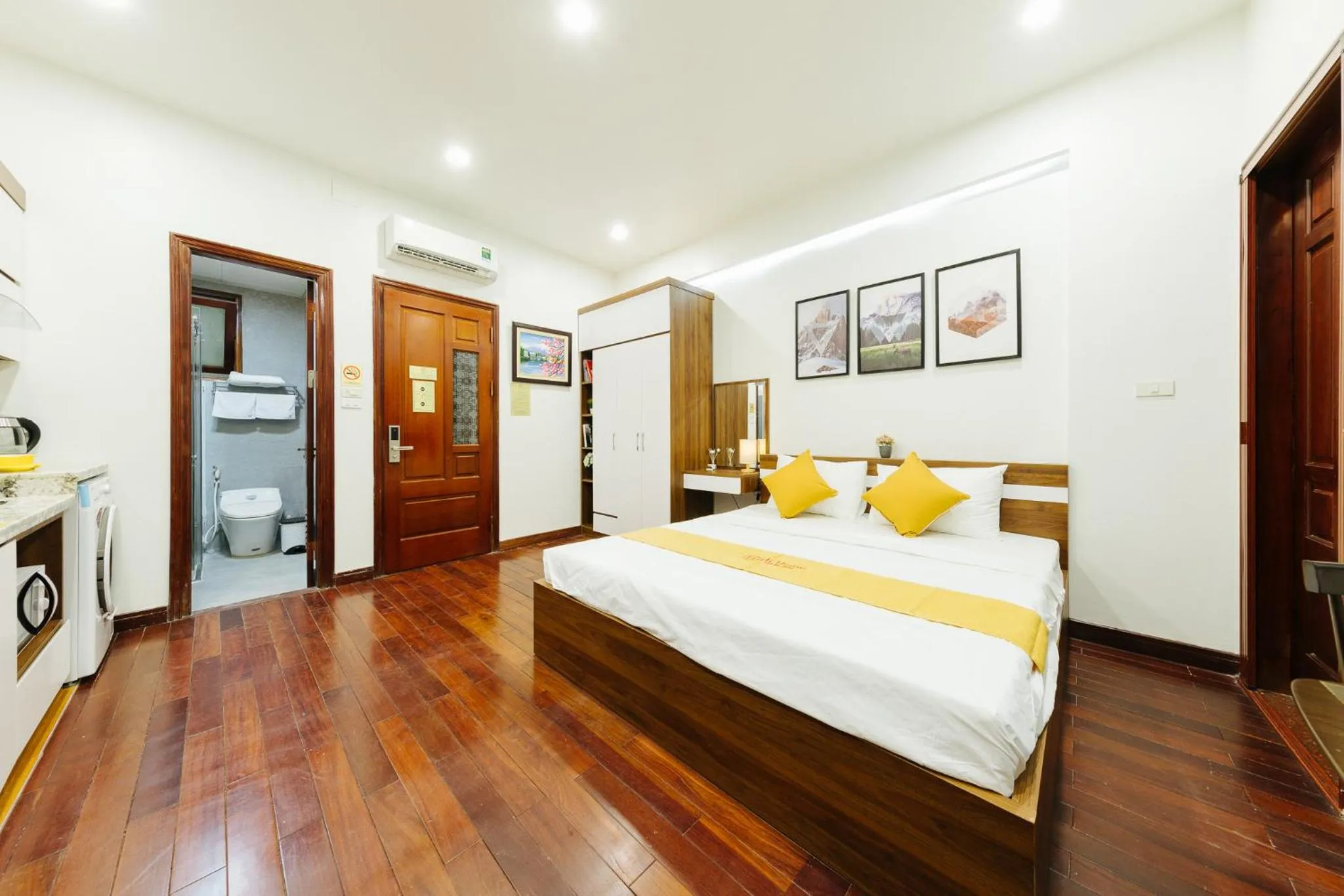 Bed in Hi Home Residences Ba Dinh