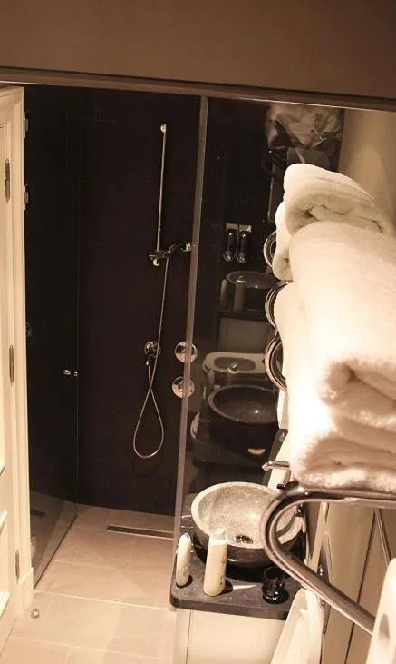 Bathroom in Frida Suites