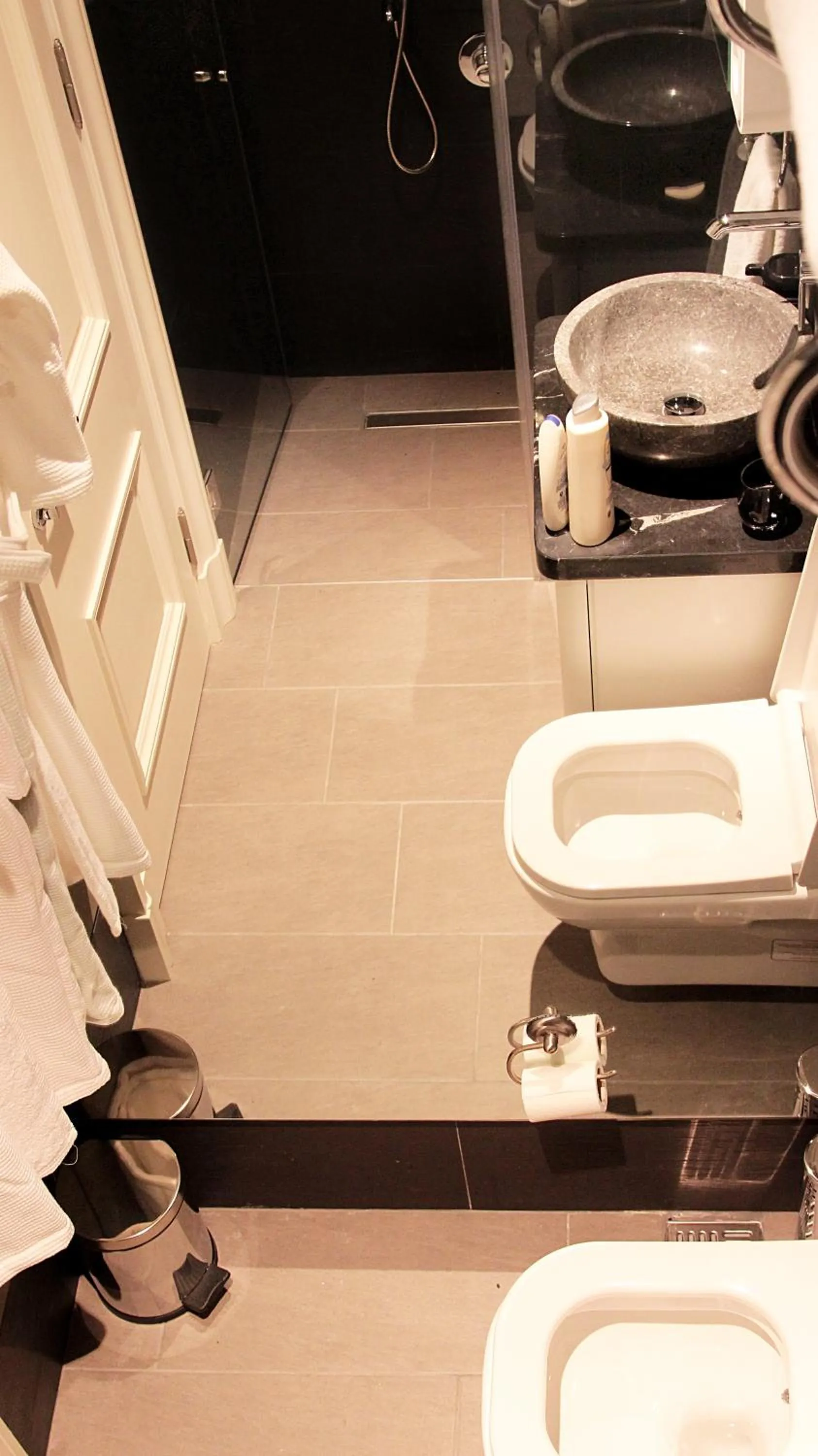 Bathroom in Frida Suites