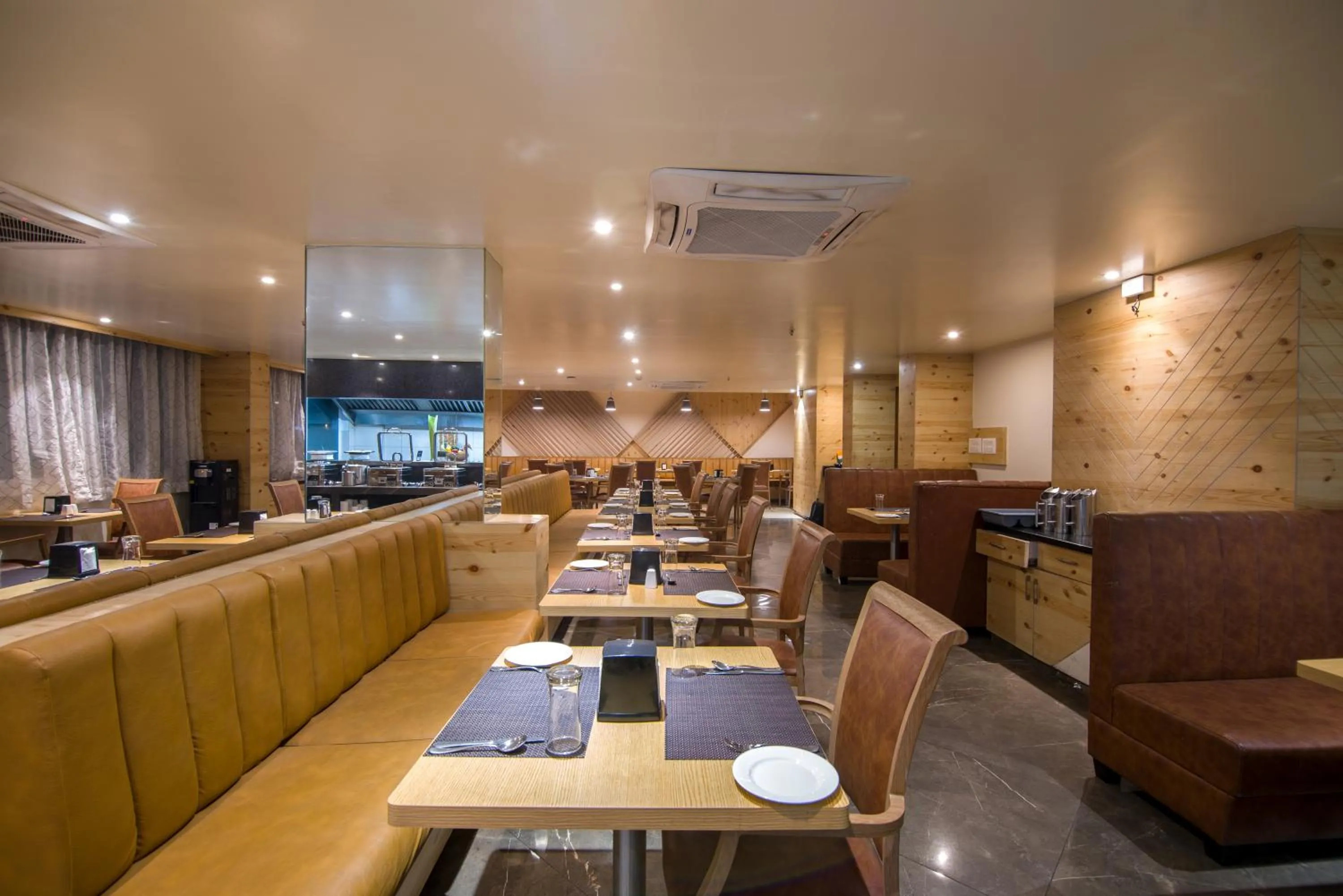 Restaurant/places to eat in Zion - A Luxurious Hotel