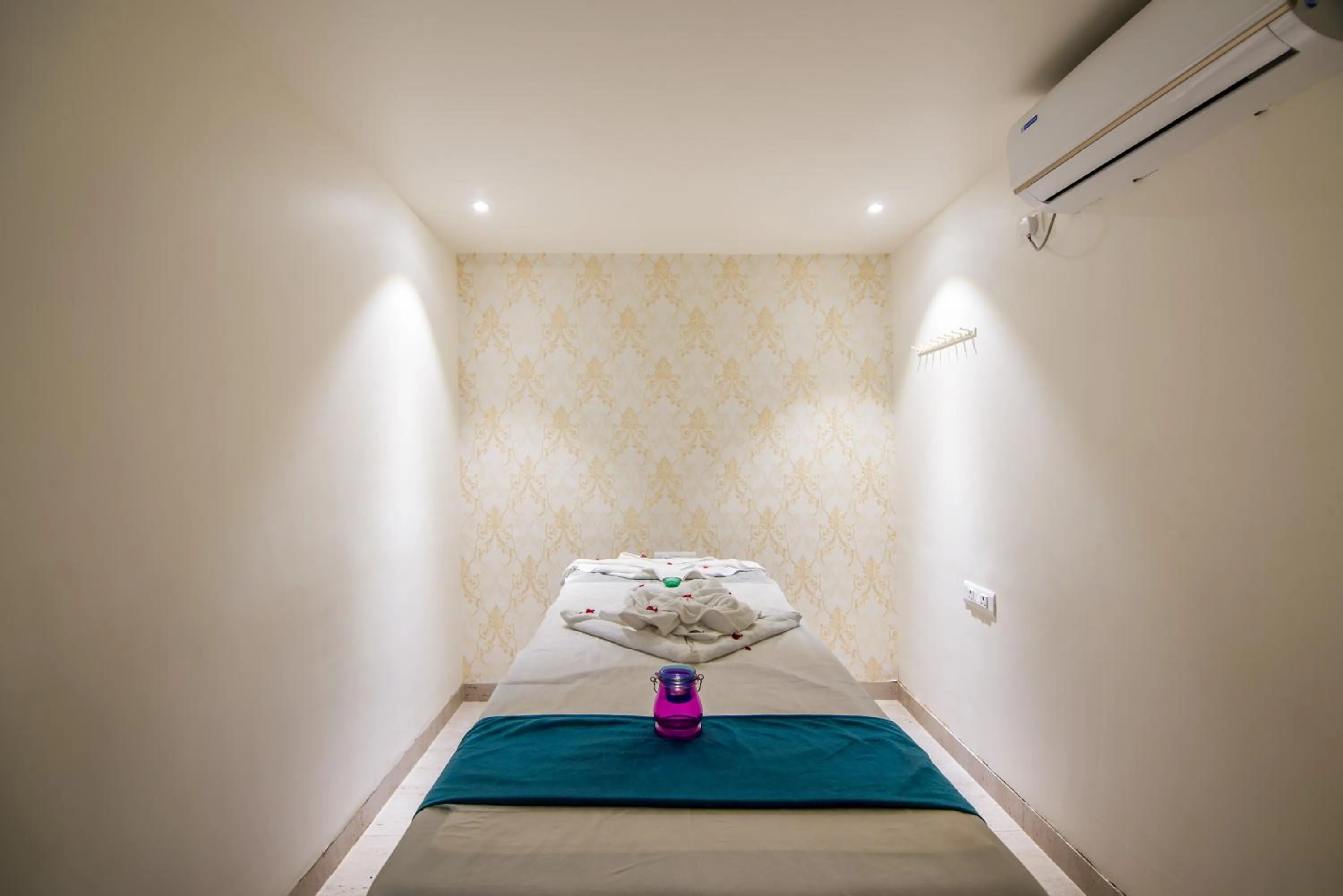 Spa and wellness centre/facilities in Zion - A Luxurious Hotel