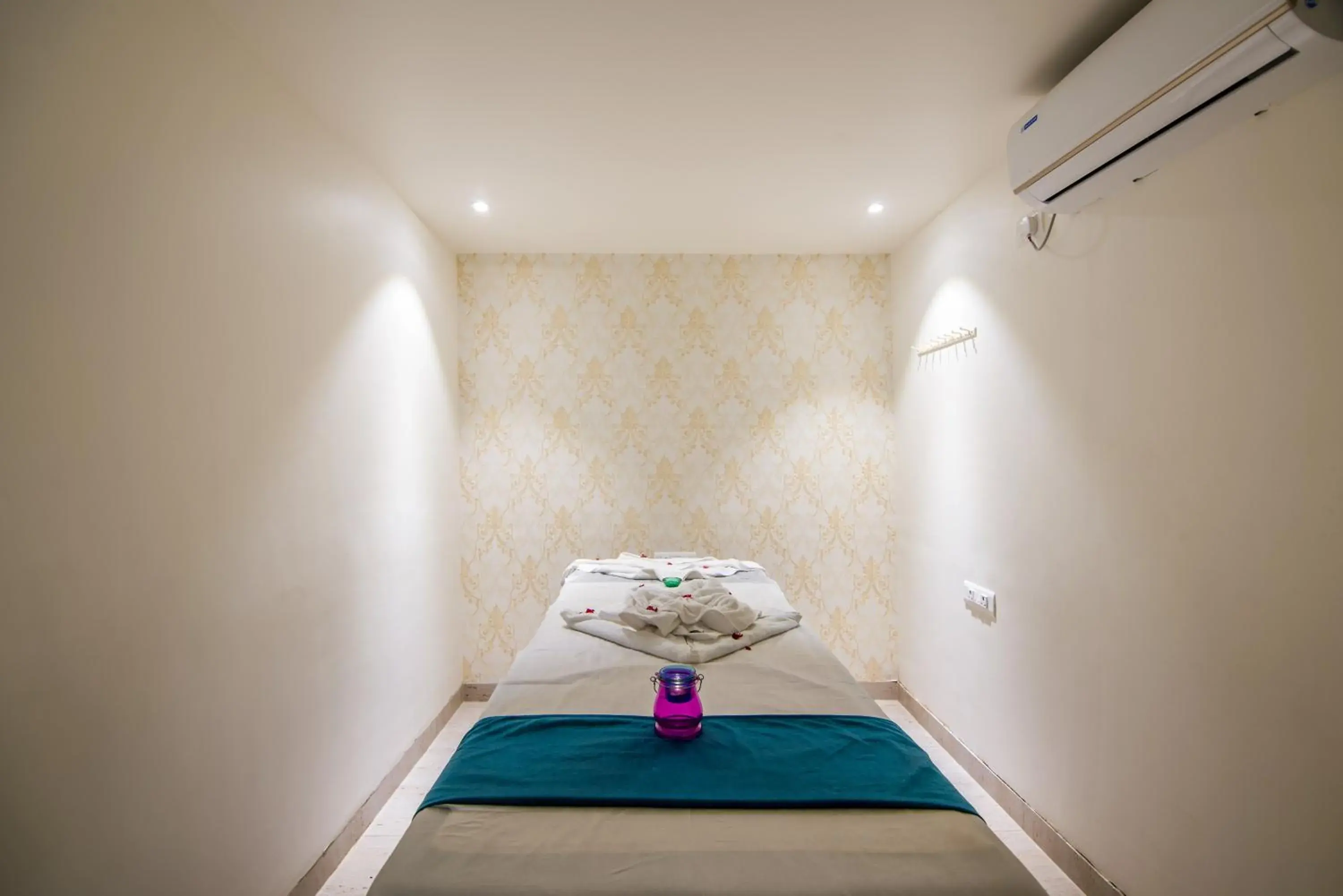 Spa and wellness centre/facilities in Zion - A Luxurious Hotel Spa and wellness centre/facilities in Zion - A Luxurious Hotel