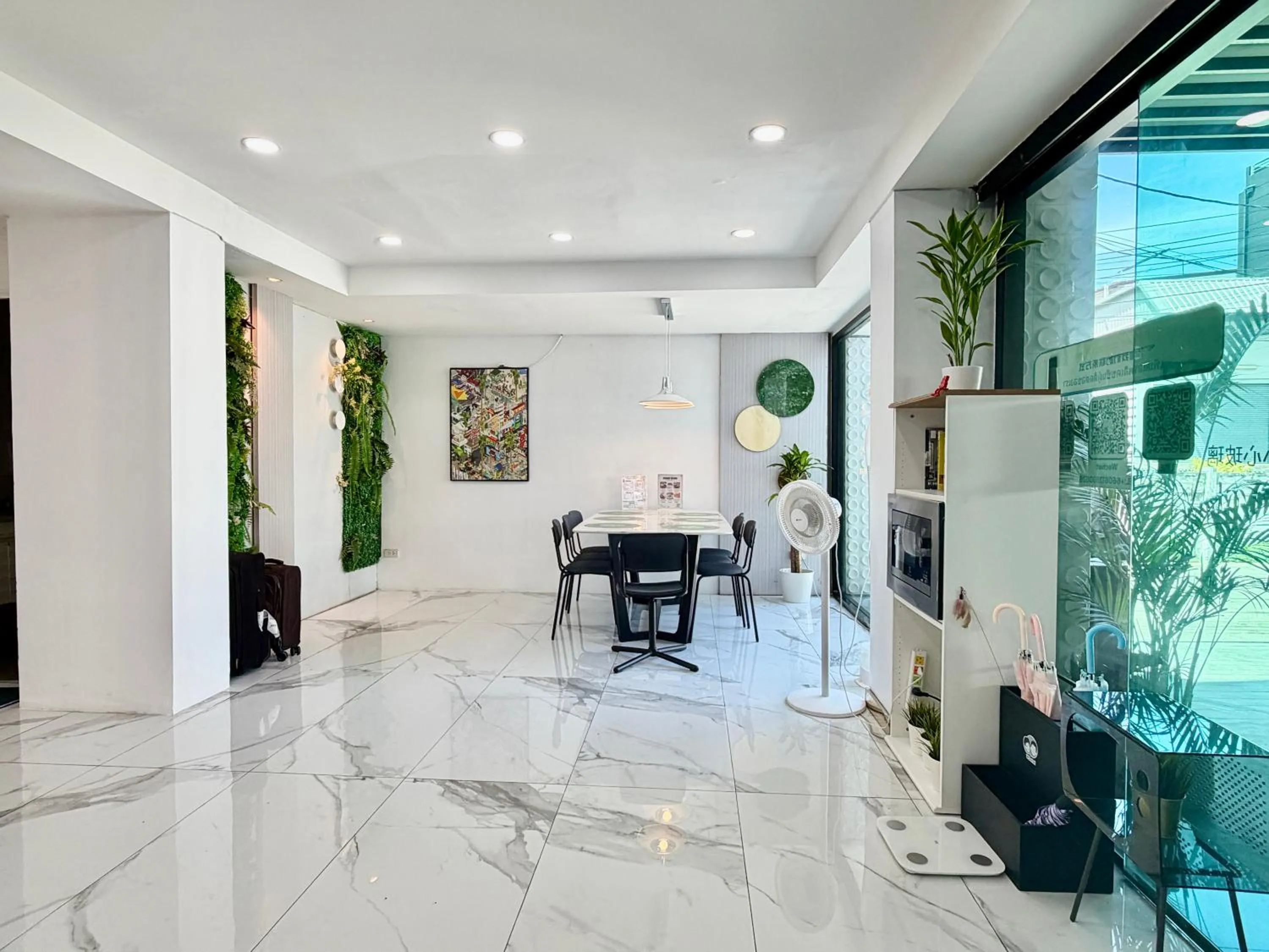 Pentafield City Residence