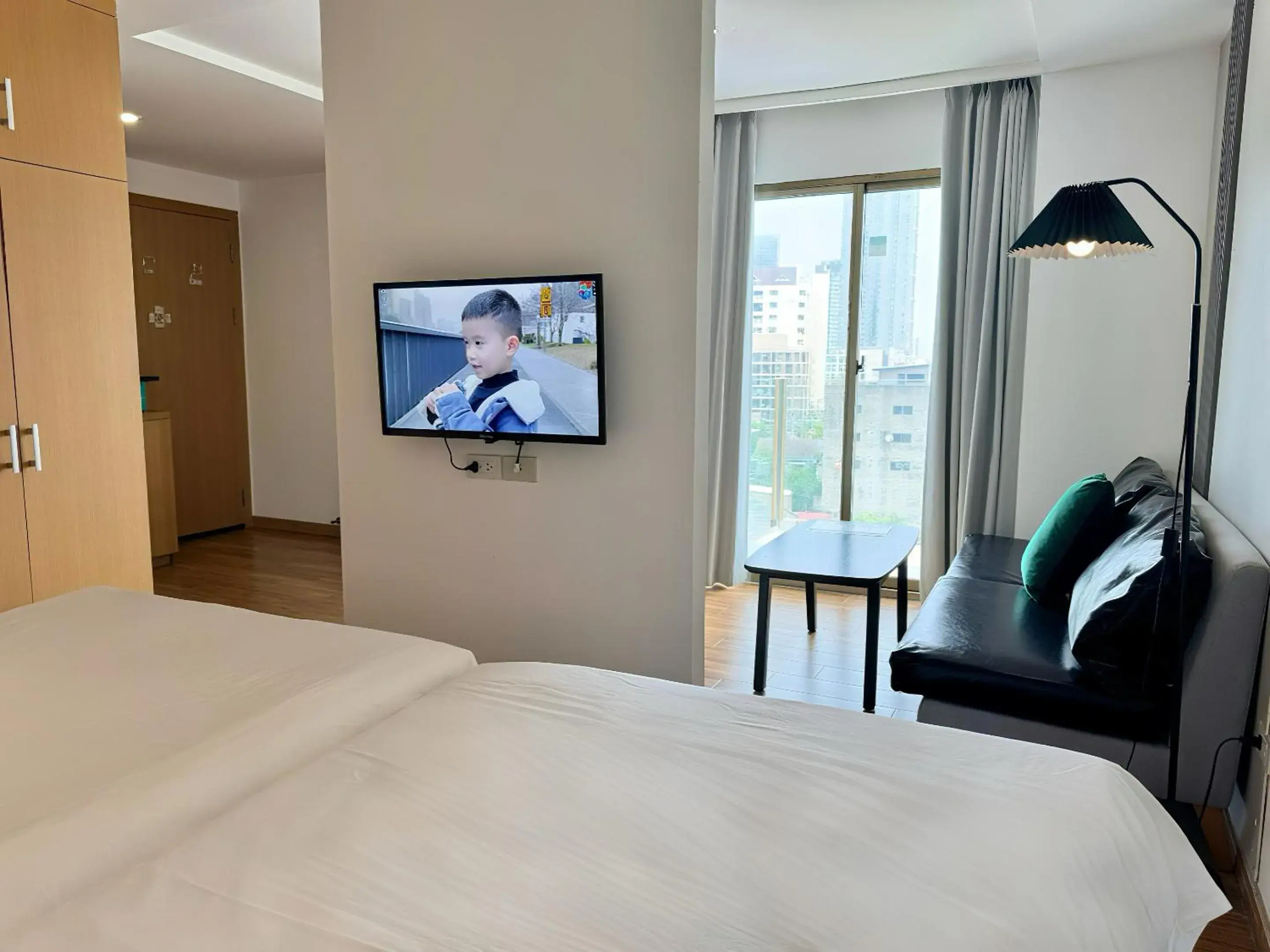 Bed in Pentafield City Residence Bed in Pentafield City Residence