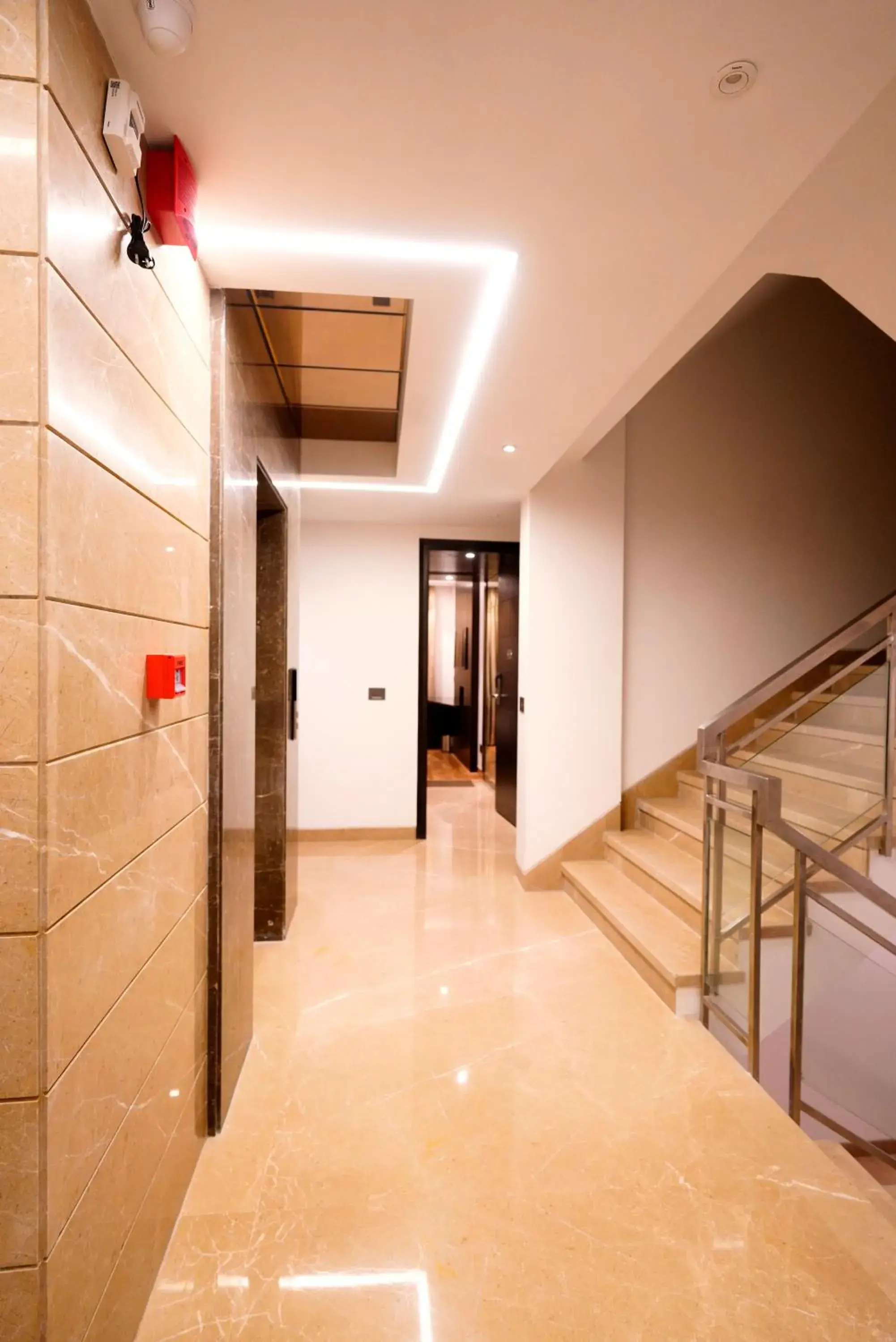 Lobby or reception in Hotel City Pride - City Centre, with Free Airport Pickup Lobby or reception in Hotel City Pride - City Centre, with Free Airport Pickup