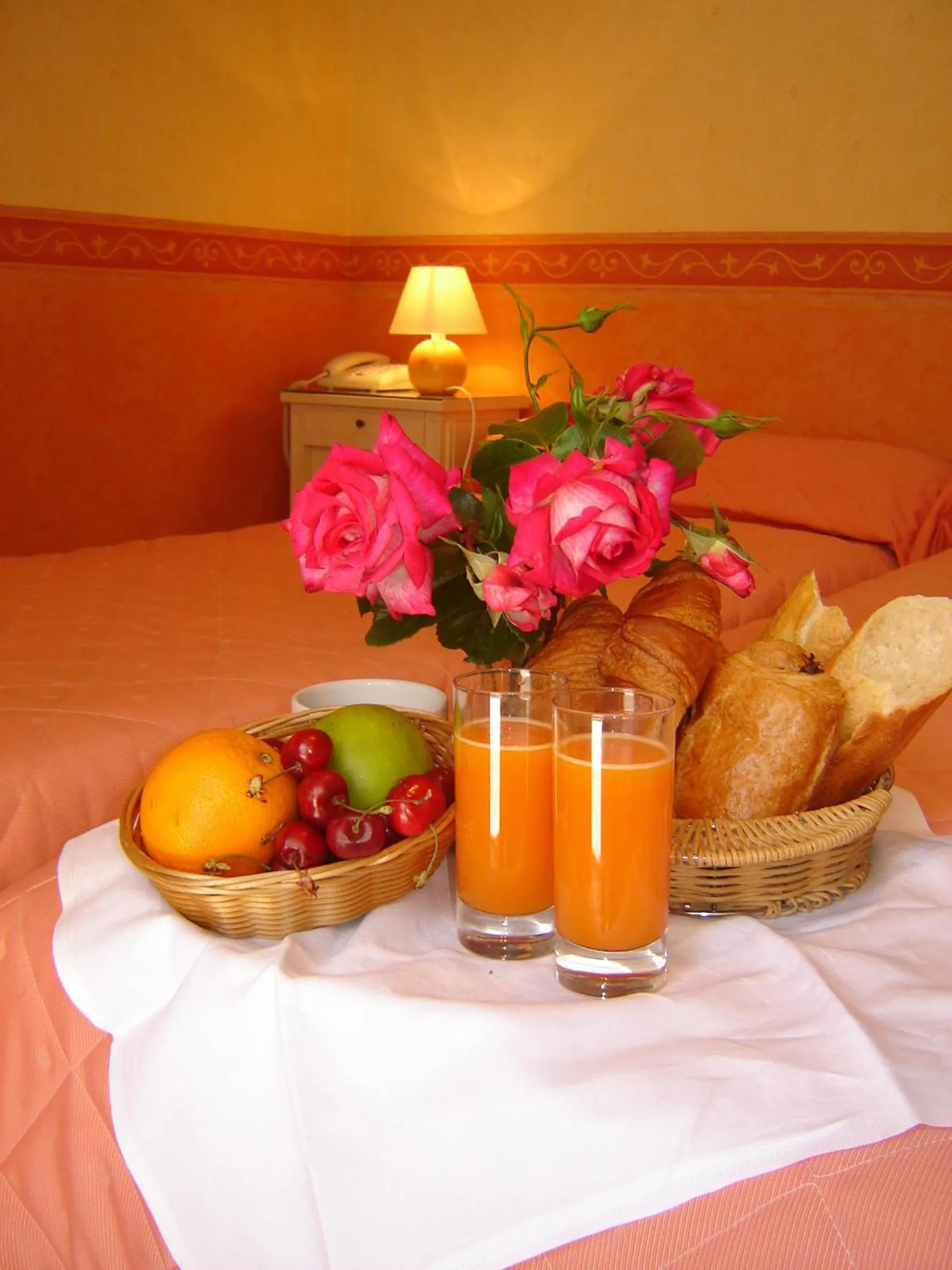 Food and drinks in The Originals City, Hôtel Le Cheval Rouge, Tours Ouest