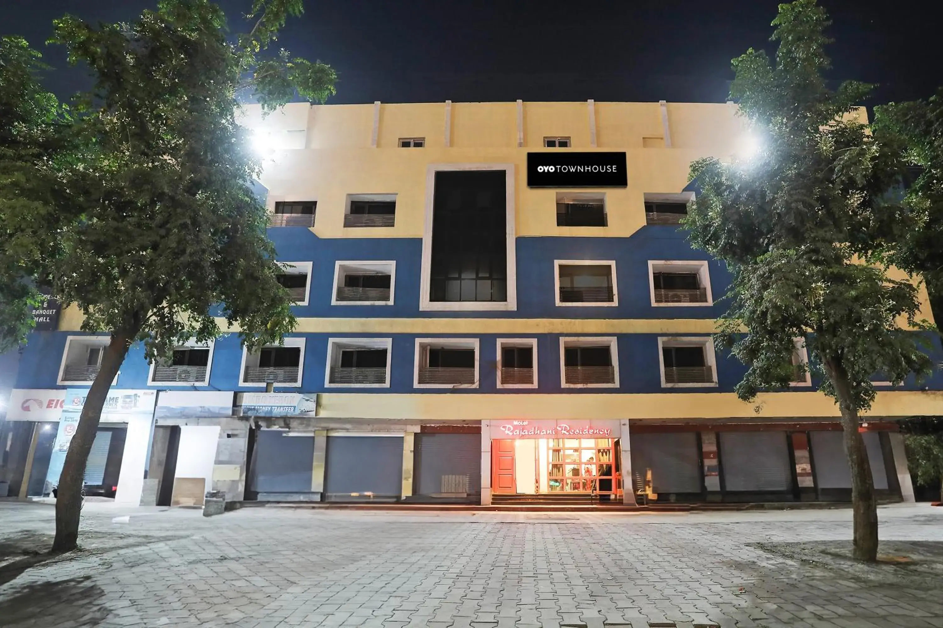 Facade/entrance in Townhouse Rajdhani Residency Facade/entrance in Townhouse Rajdhani Residency