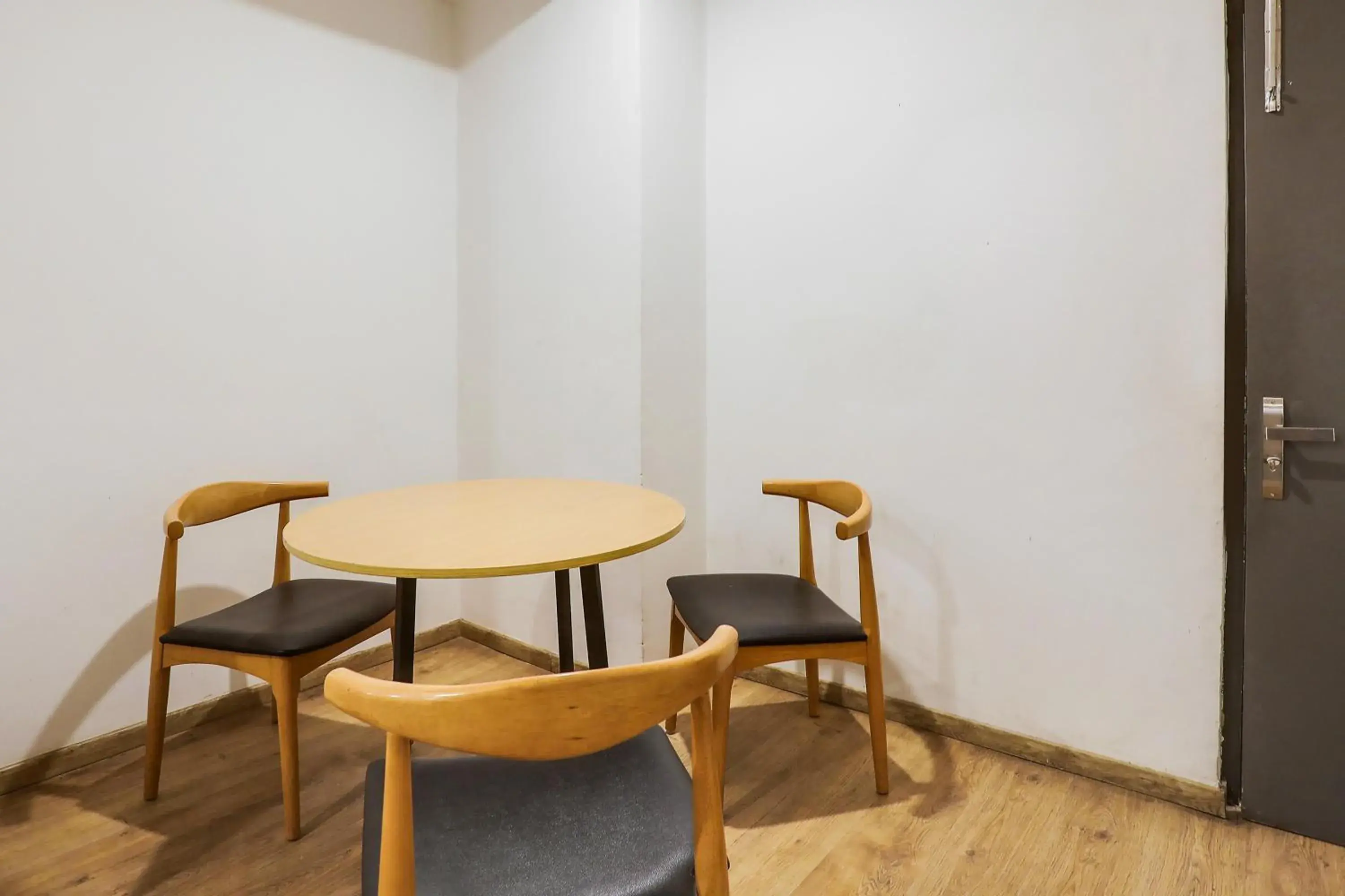 Lobby or reception in Townhouse Rajdhani Residency Lobby or reception in Townhouse Rajdhani Residency