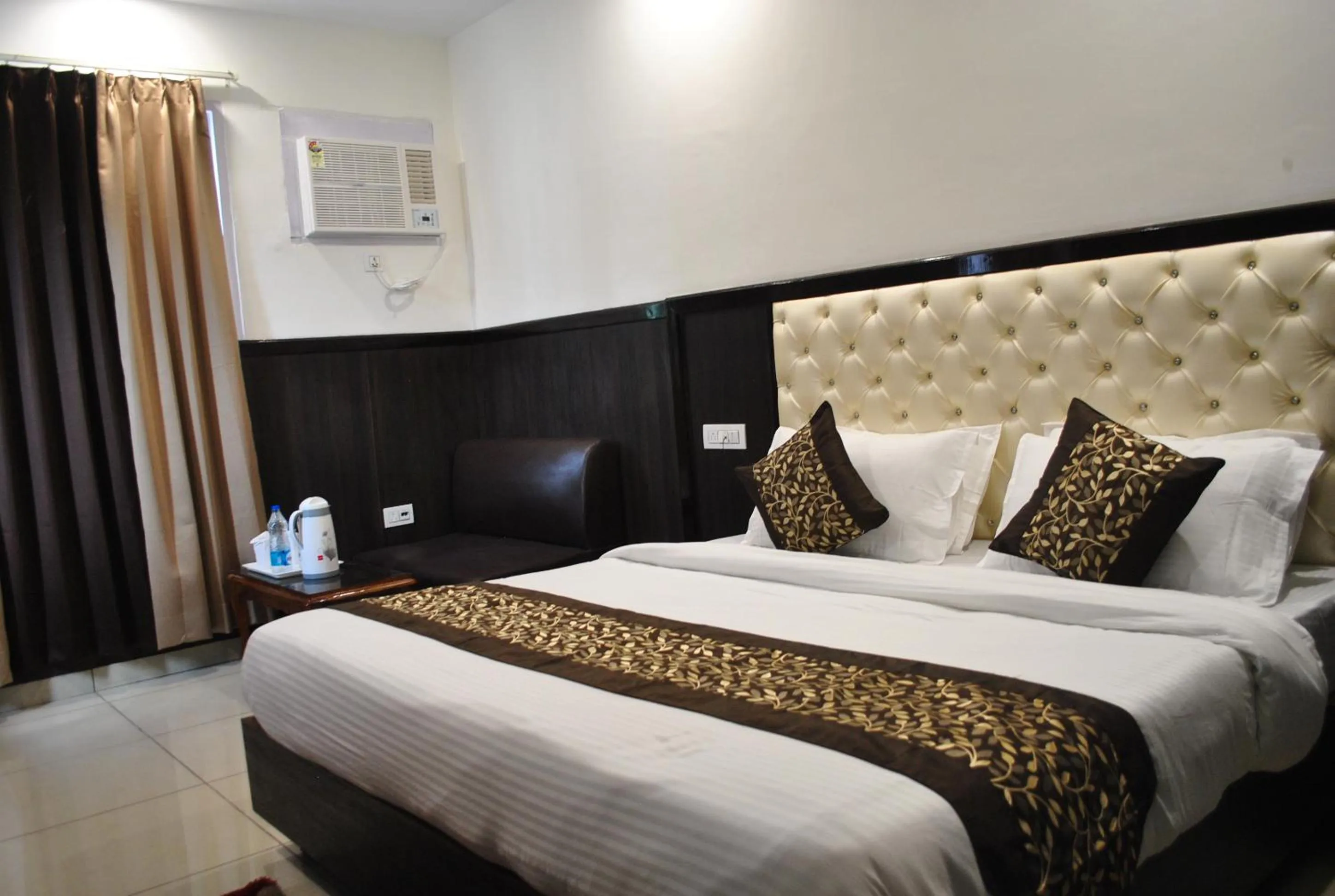 Bedroom, Bed in Hotel Green Valley