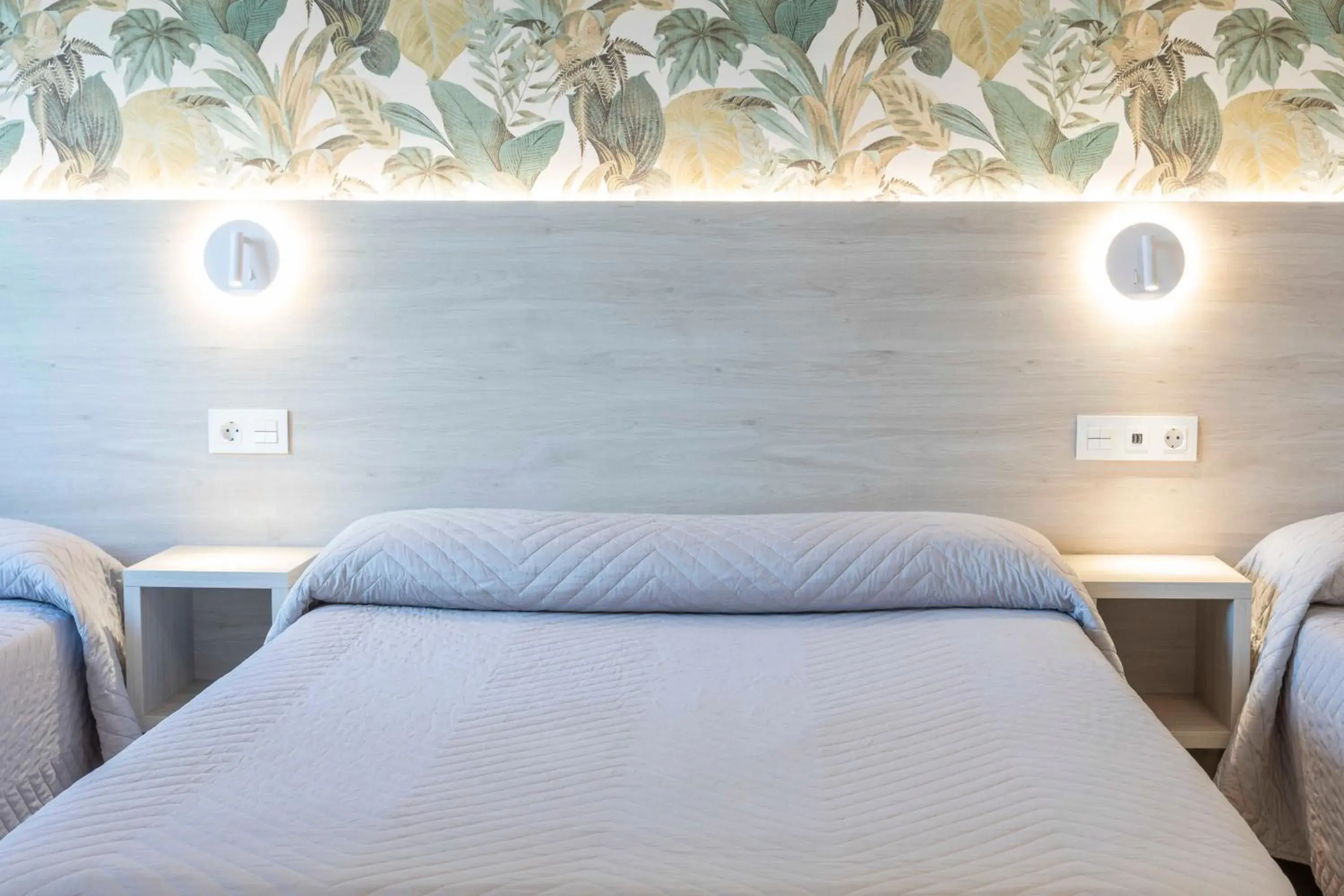 Family Room in Hotel Leal - La Sirena Family Room in Hotel Leal - La Sirena