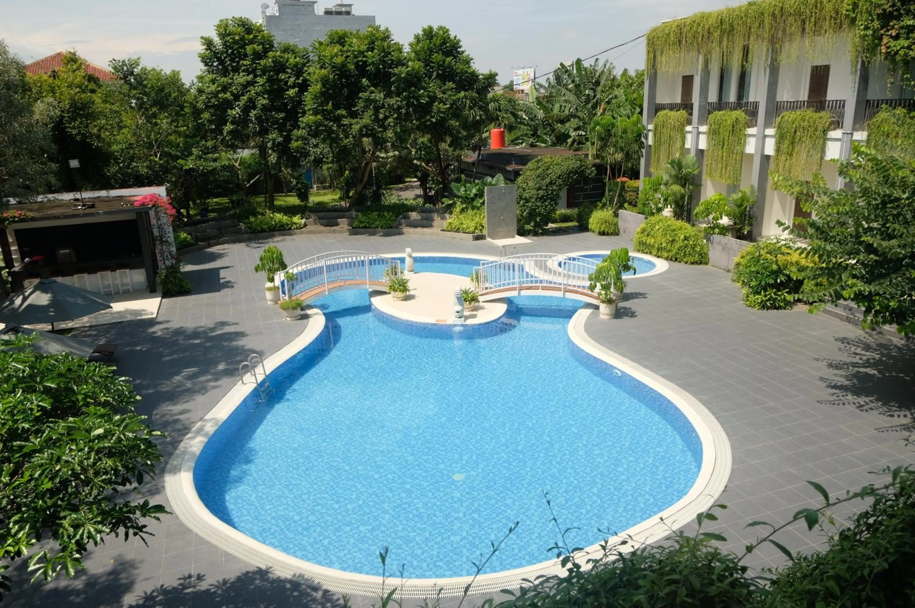 Swimming pool in Mantravana Co-Living