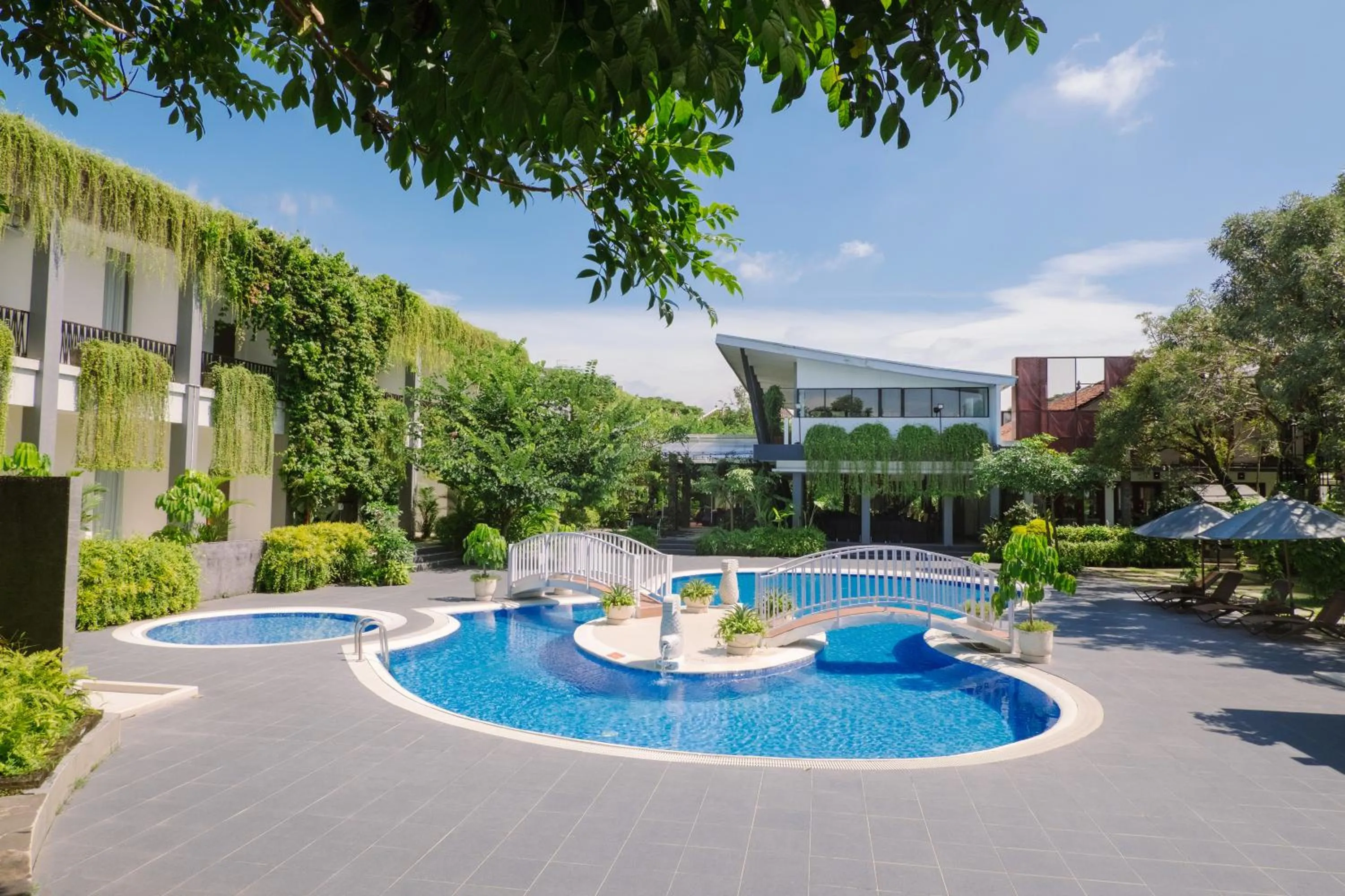 Swimming pool in Mantravana Co-Living