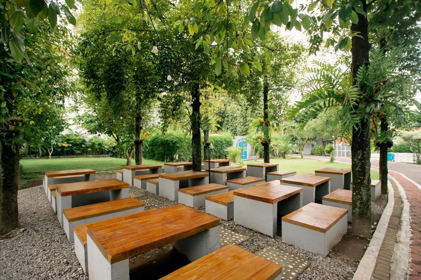 Seating area in LPP Garden Hotel