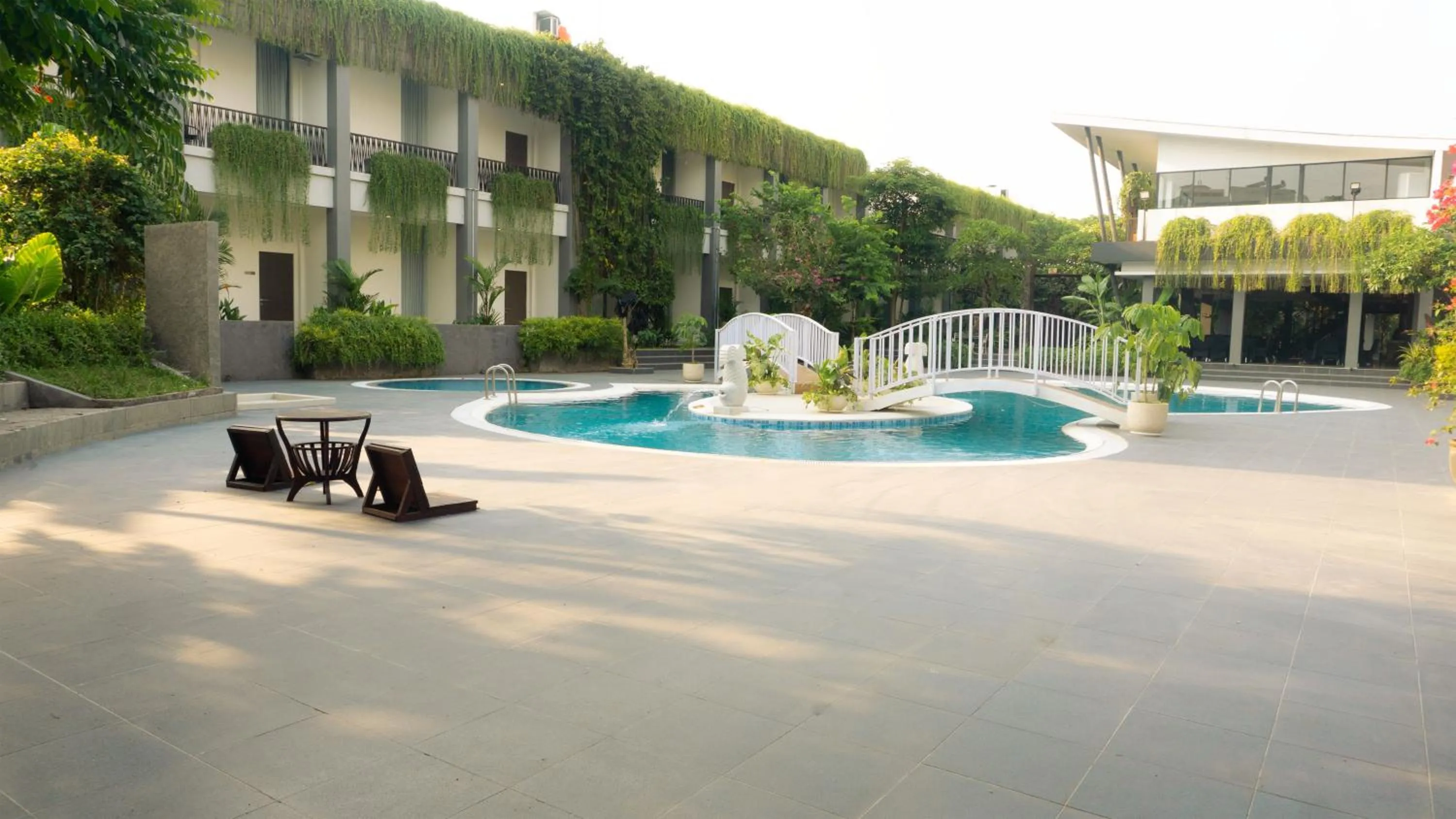 Swimming pool in LPP Garden Hotel