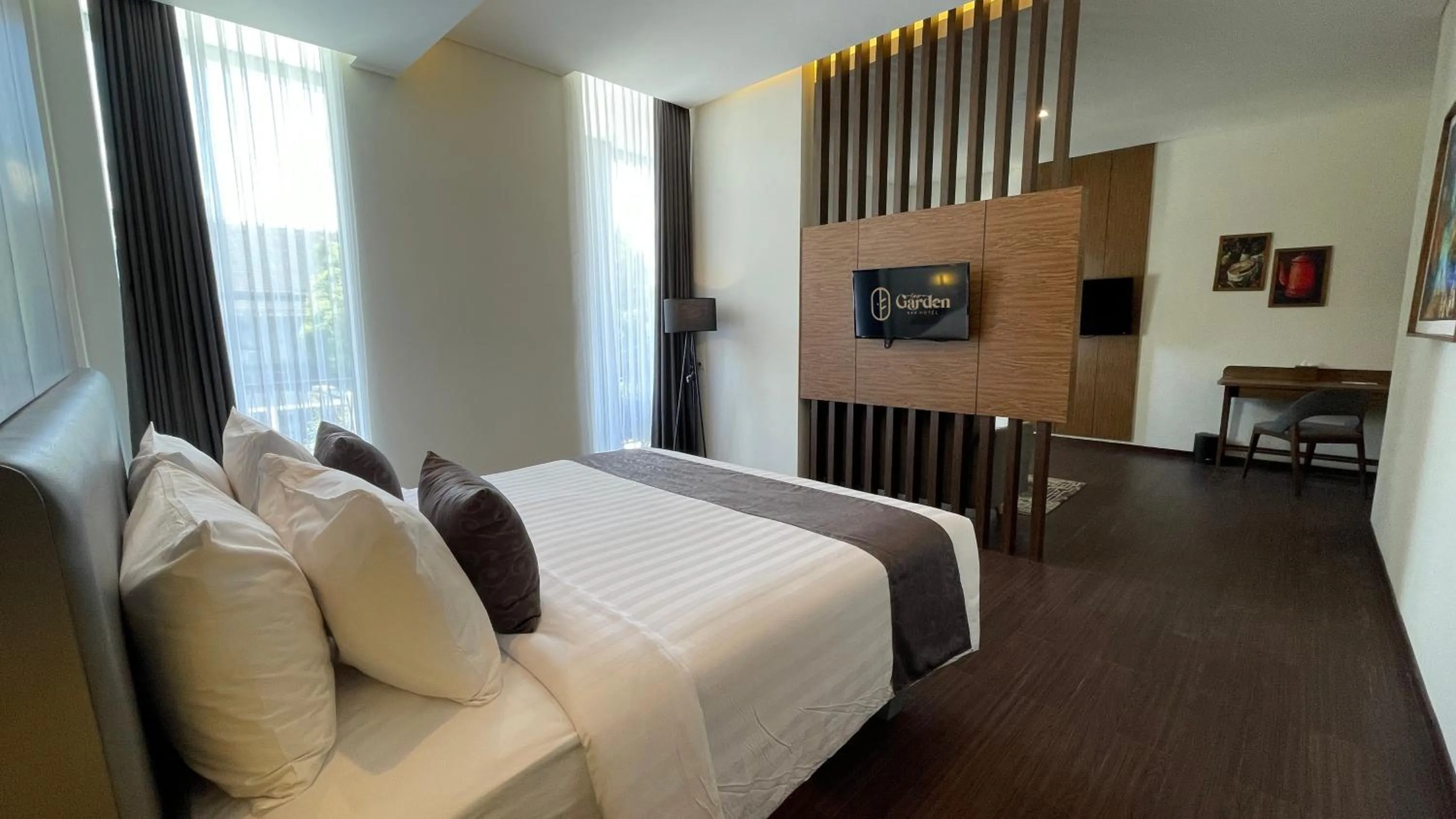 Bedroom, Bed in LPP Garden Hotel