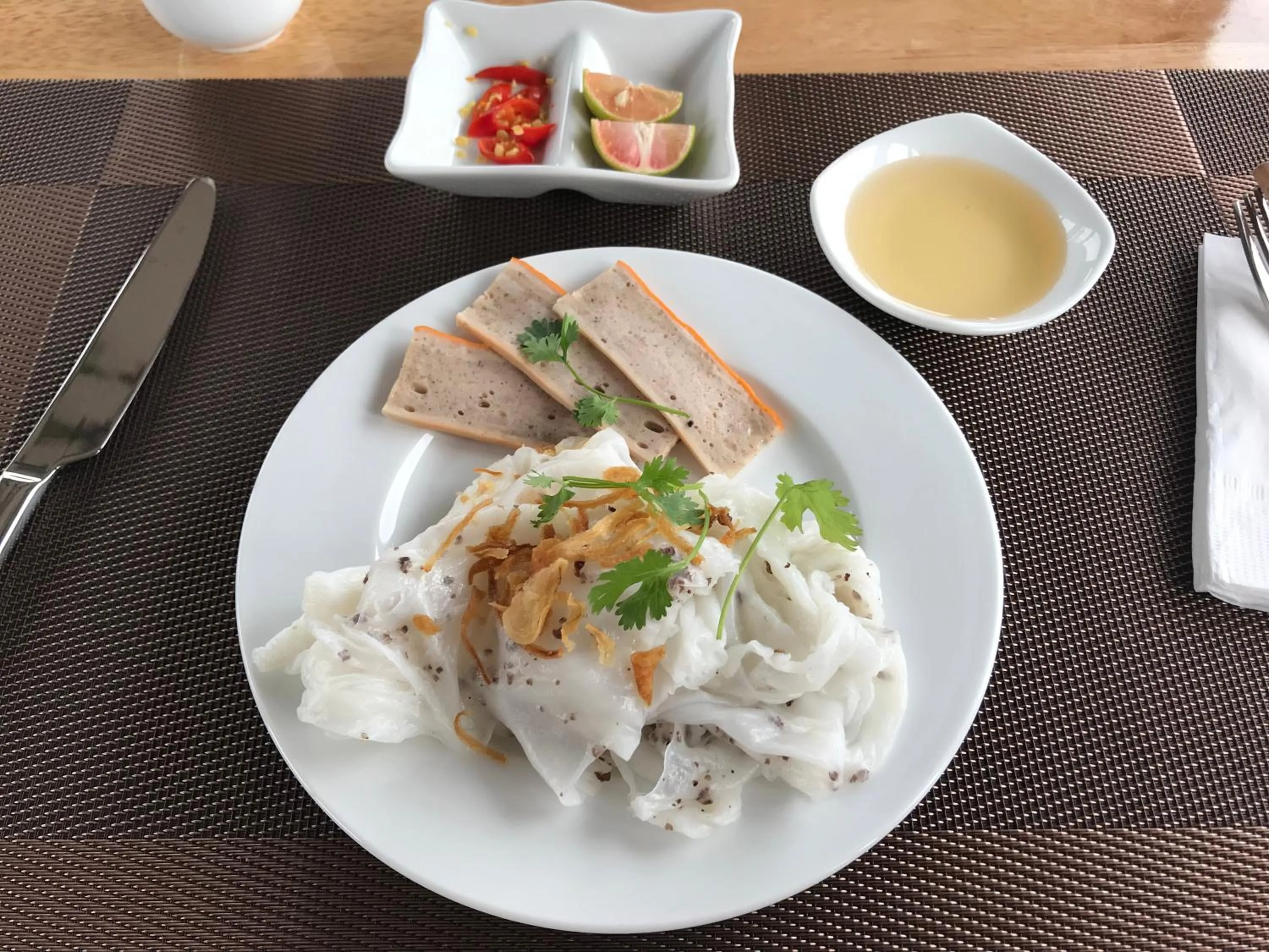 Food and drinks in Hanoi La Cascada House & Travel