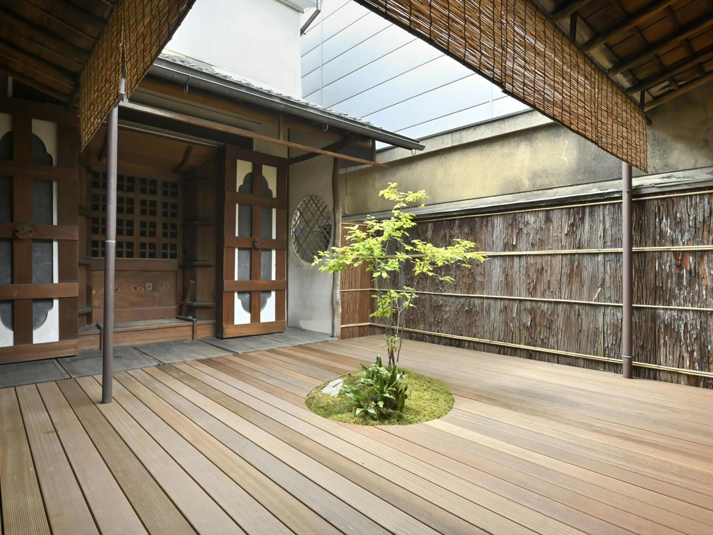 Balcony/Terrace in Kyo no Ondokoro NISHIJIN VILLA #5