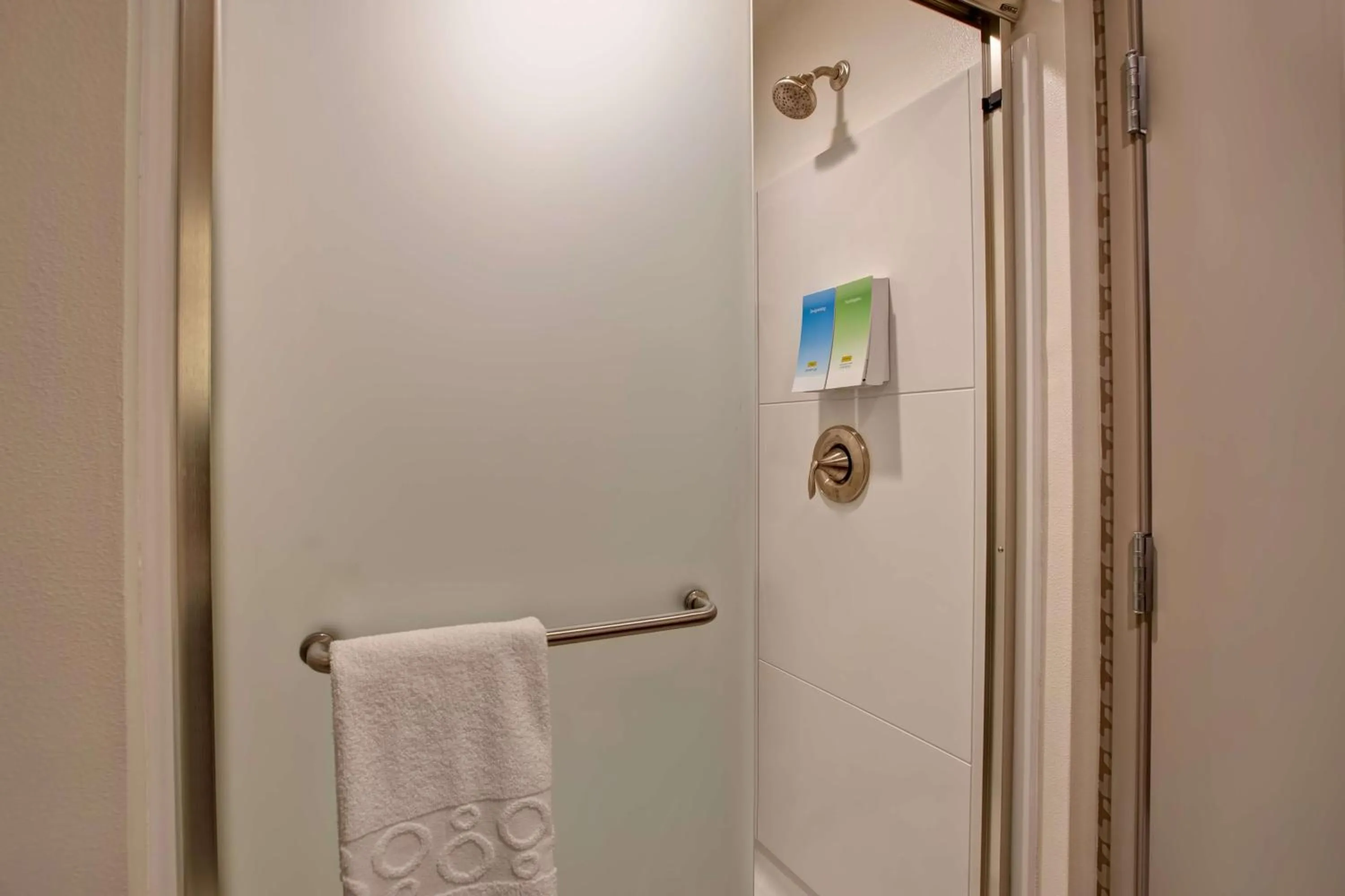 Bathroom in Home2 Suites By Hilton Charlotte Northlake