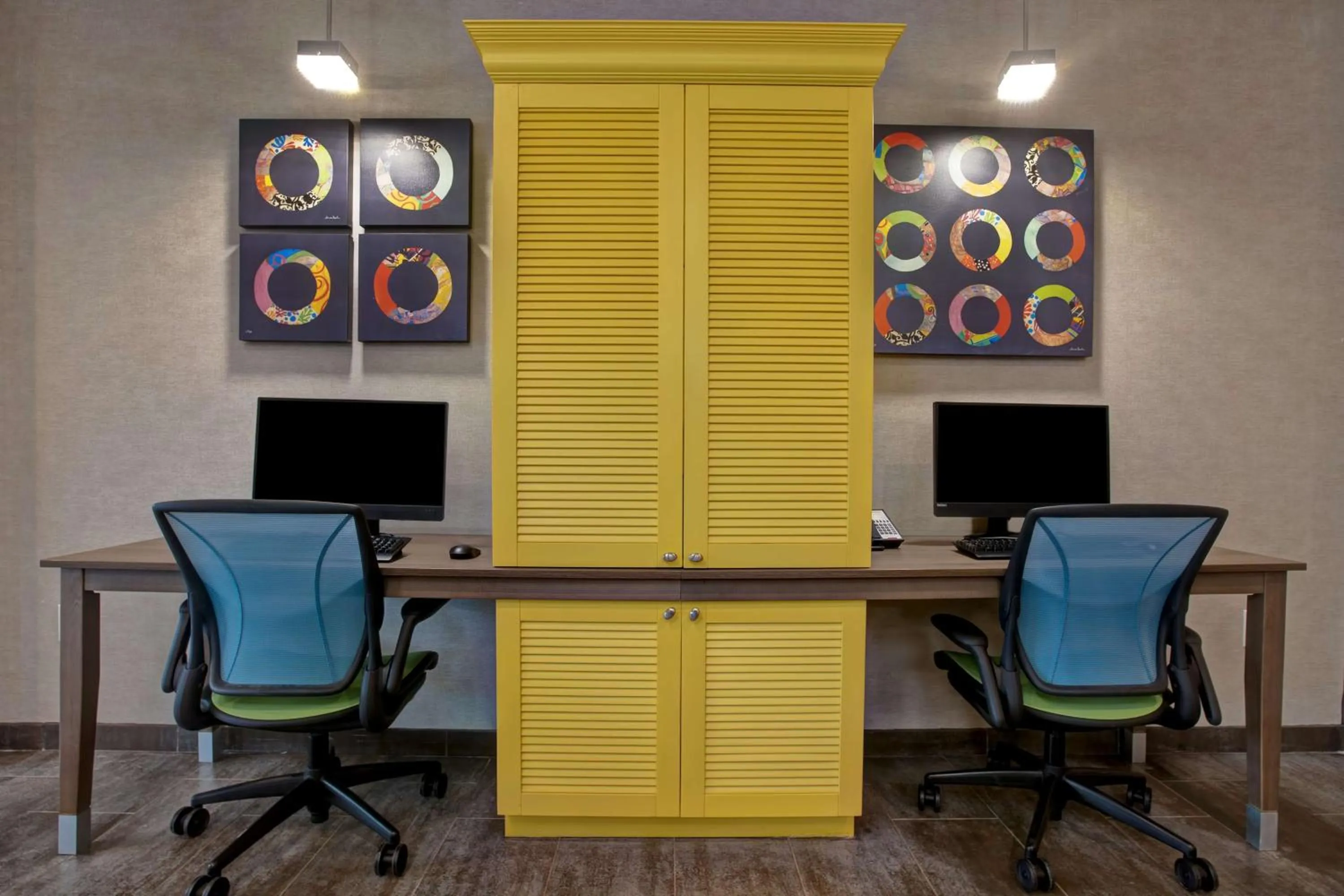 Business facilities in Home2 Suites By Hilton Charlotte Northlake