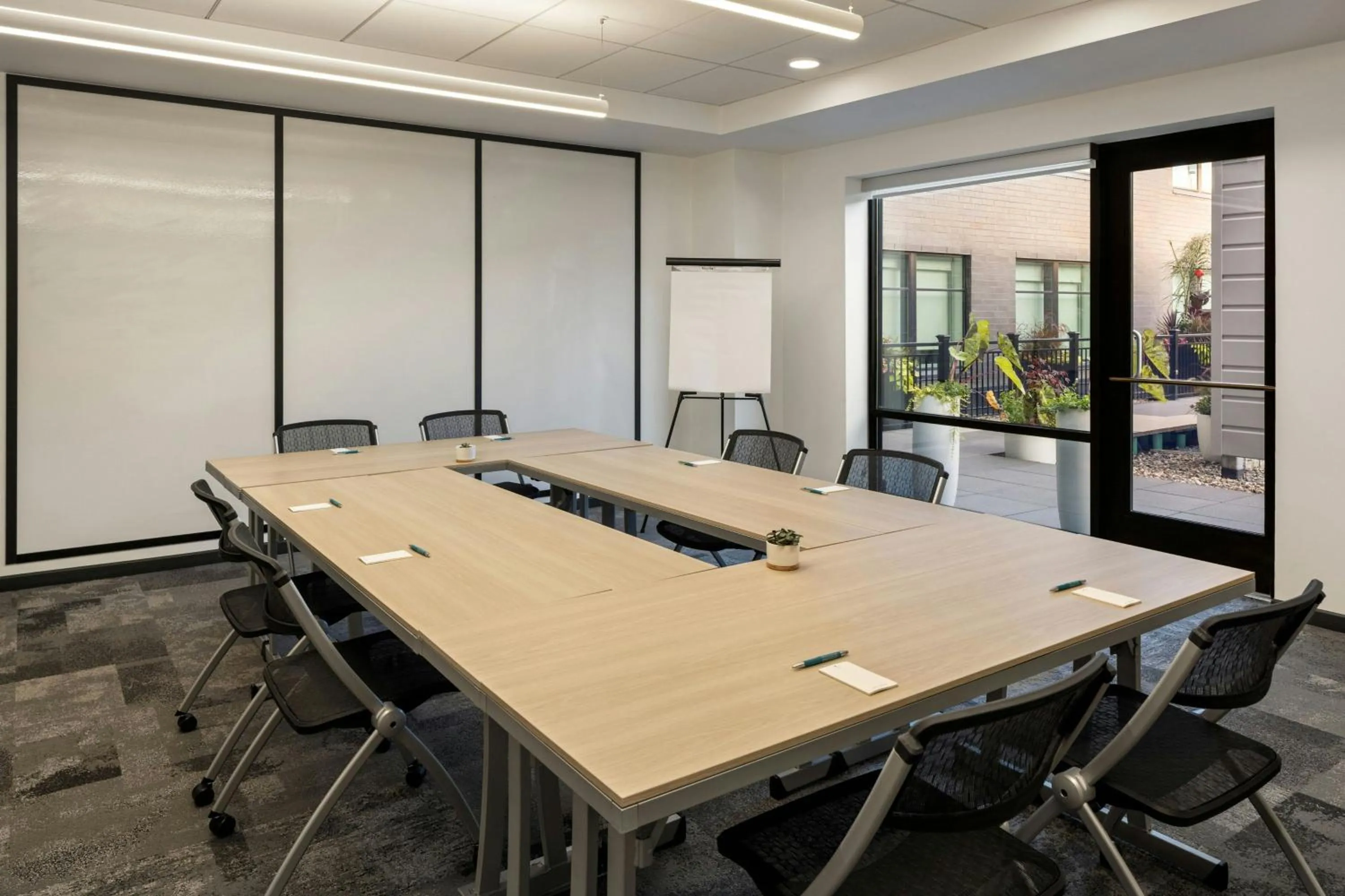 Meeting/conference room in Element Minneapolis Downtown North Loop