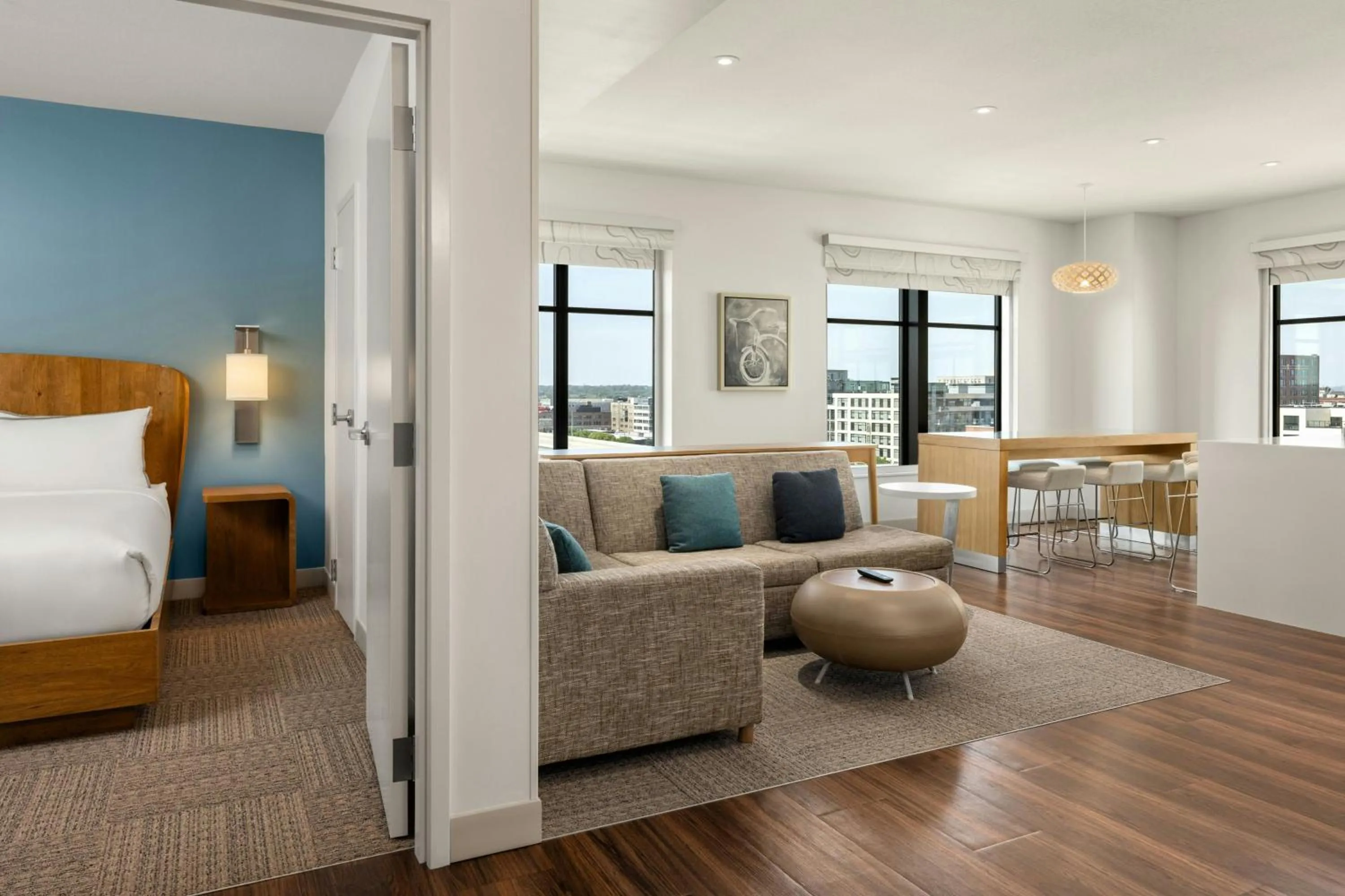 Photo of the whole room, Bed in Element Minneapolis Downtown North Loop