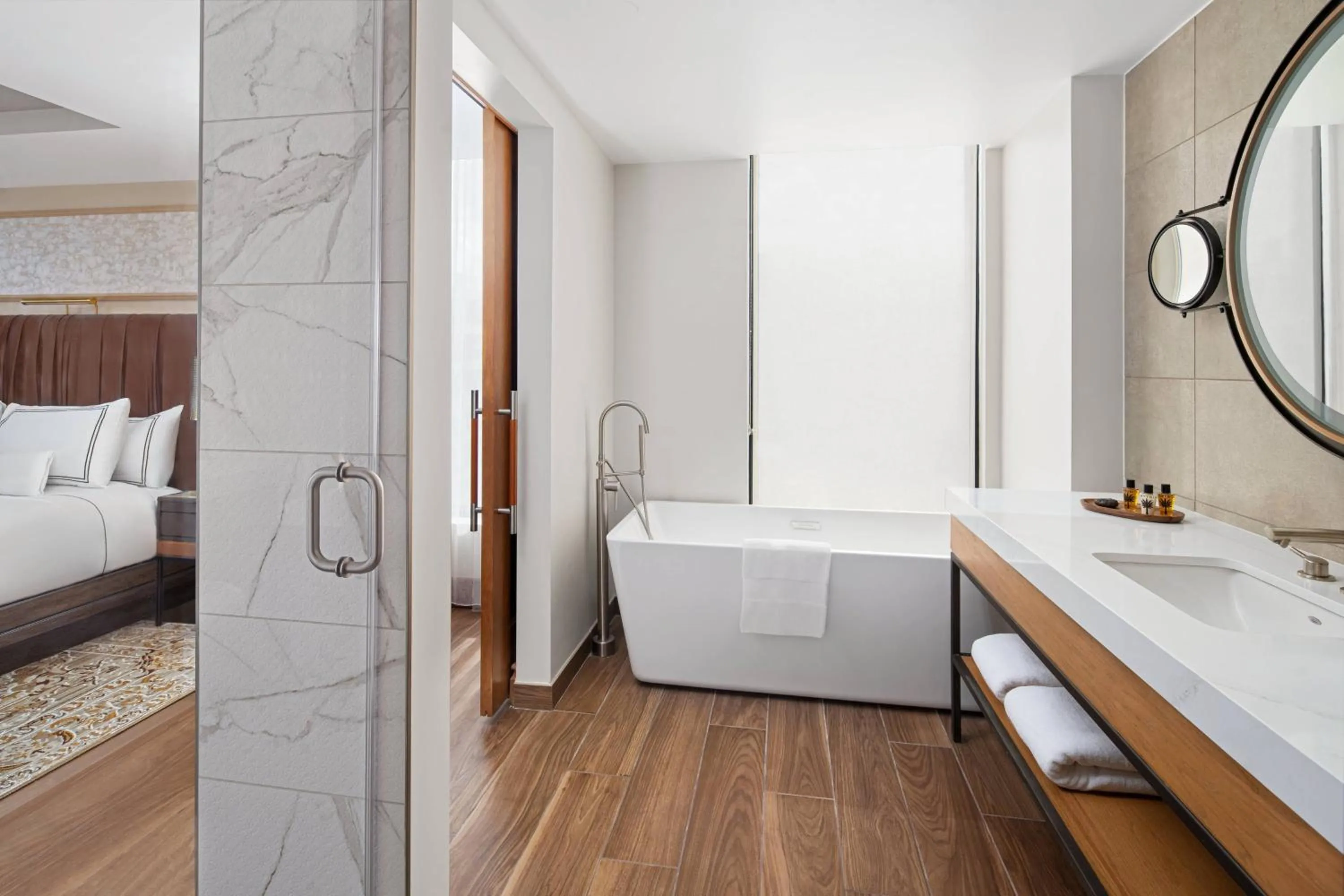 Bathroom, Bed in The Ben, Autograph Collection