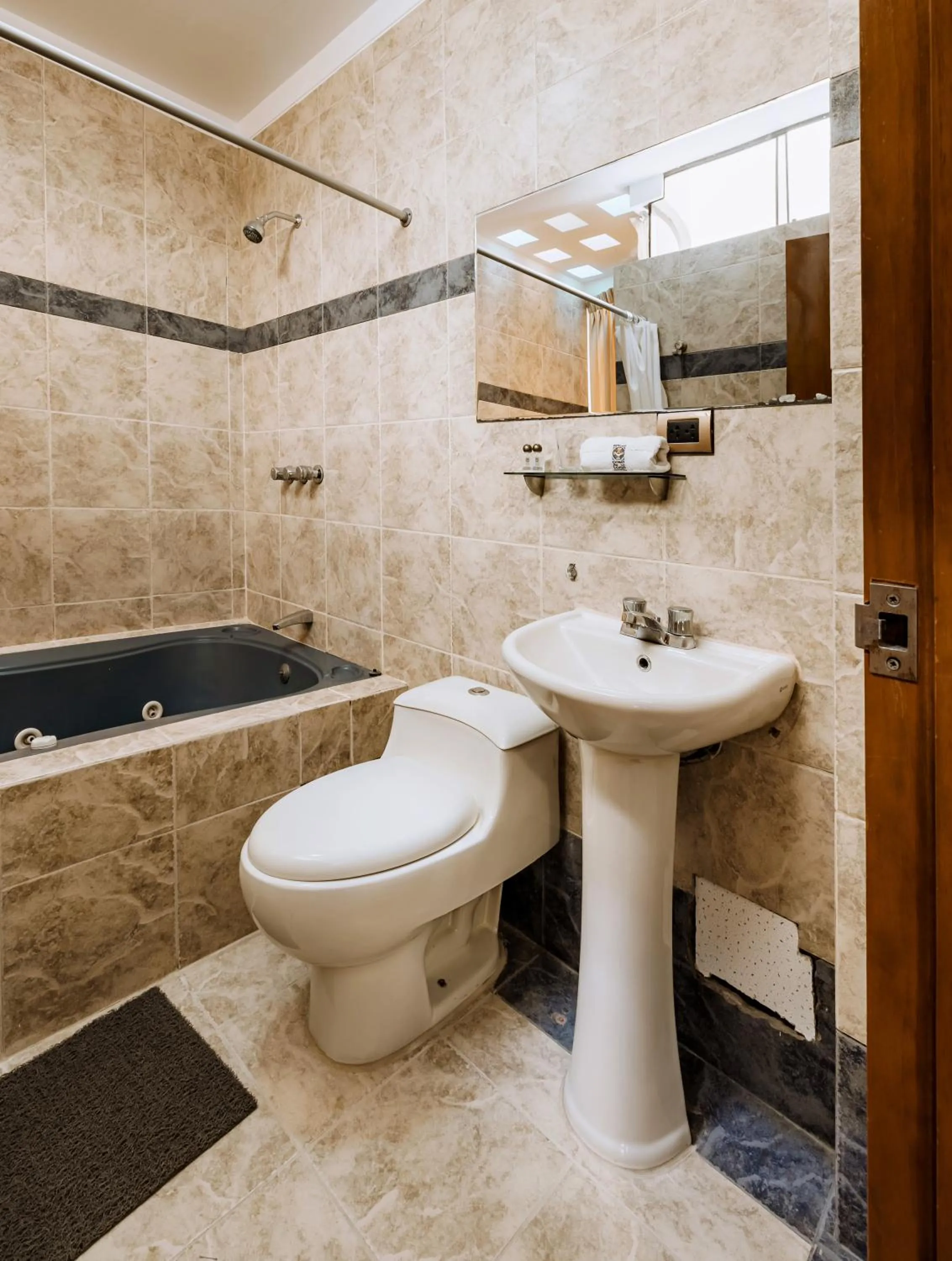 Bathroom in Hotel Casa de la Luna