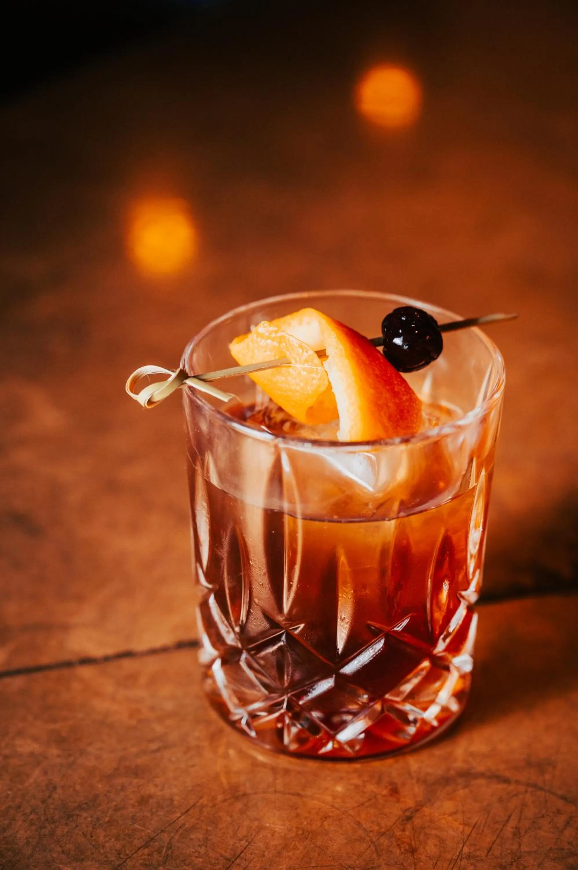 Lounge or bar in The Harpeth Franklin Downtown, Curio Collection by Hilton