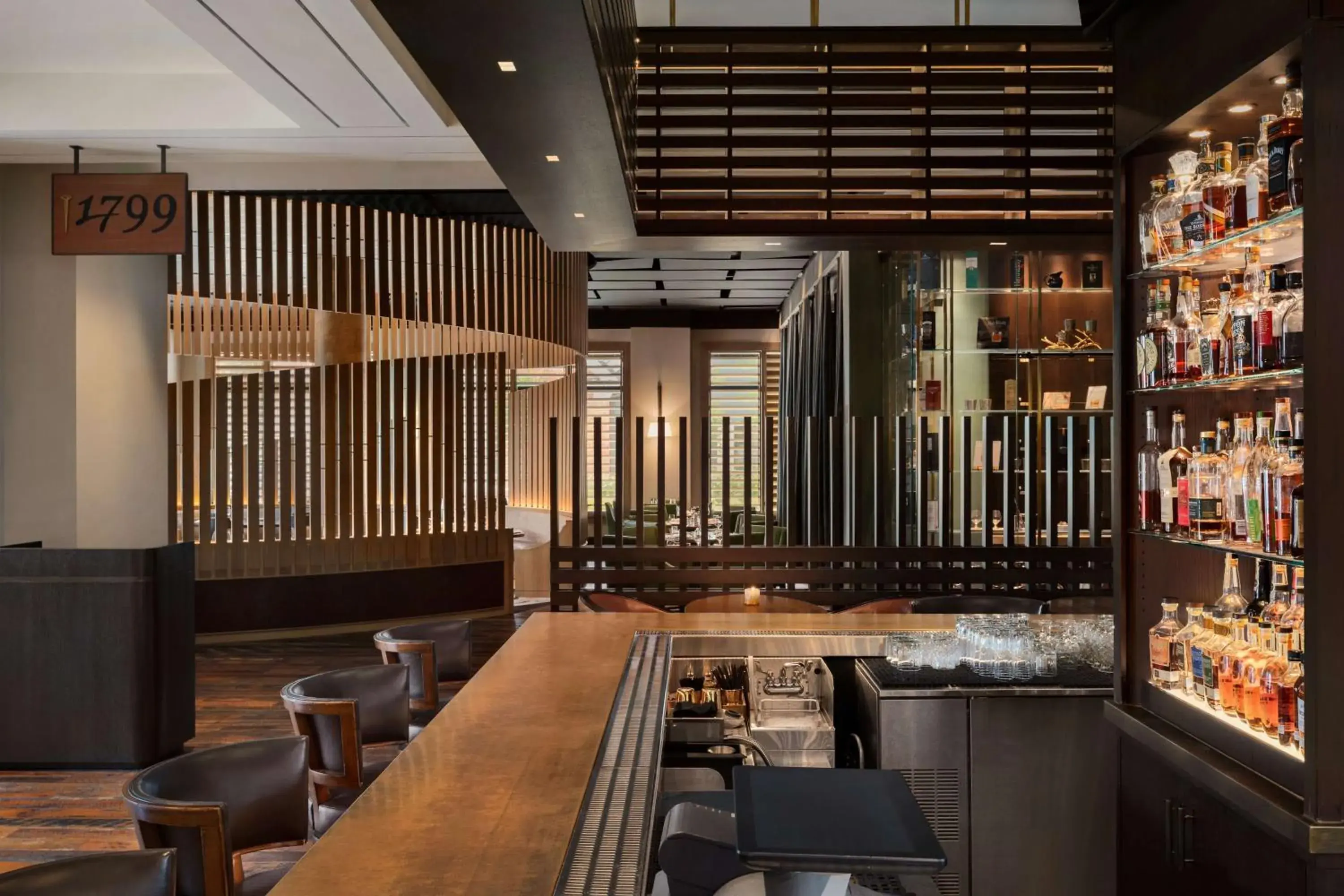 Lounge or bar in The Harpeth Franklin Downtown, Curio Collection by Hilton Lounge or bar in The Harpeth Franklin Downtown, Curio Collection by Hilton