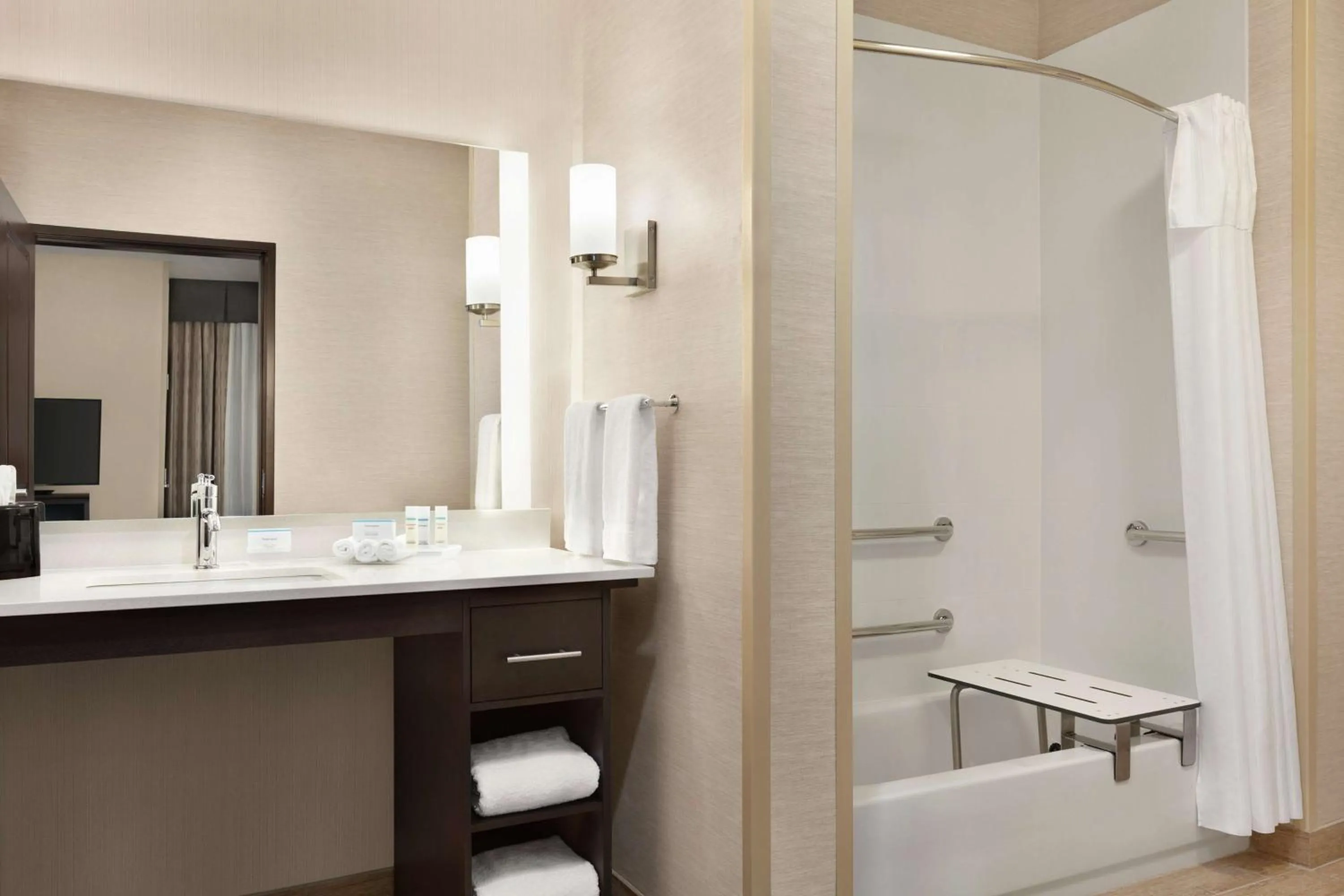Bathroom in Homewood Suites By Hilton Harlingen