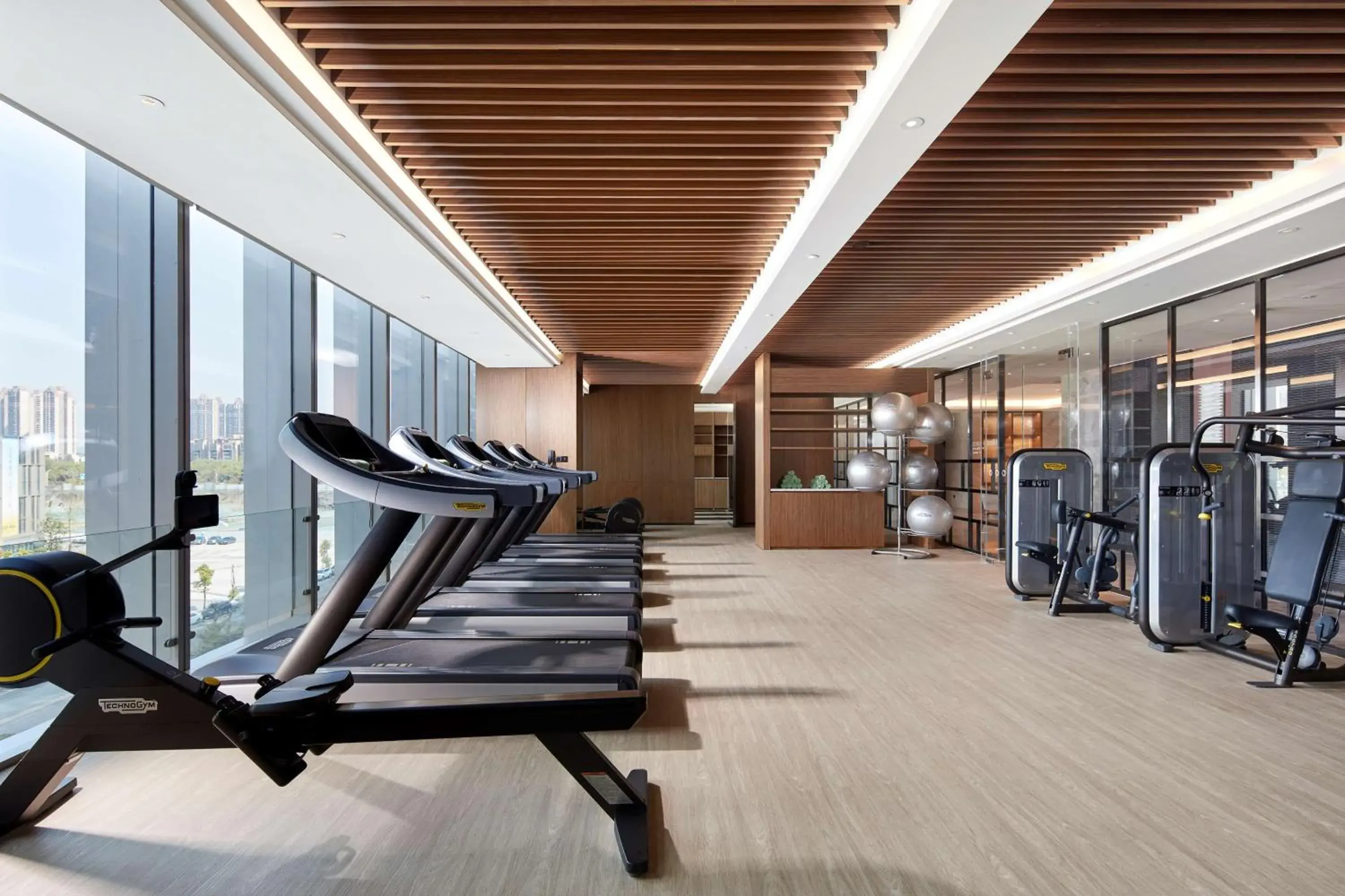 Fitness centre/facilities in Hilton Guiyang Fitness centre/facilities in Hilton Guiyang