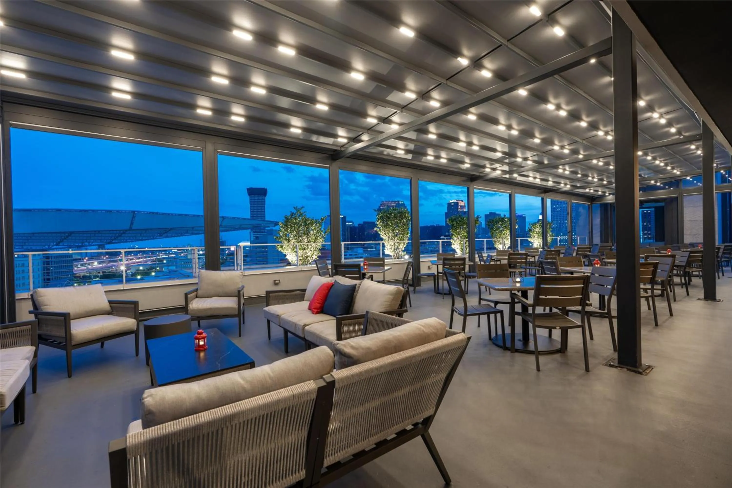 Restaurant/places to eat in The Higgins Hotel New Orleans, Curio Collection by Hilton