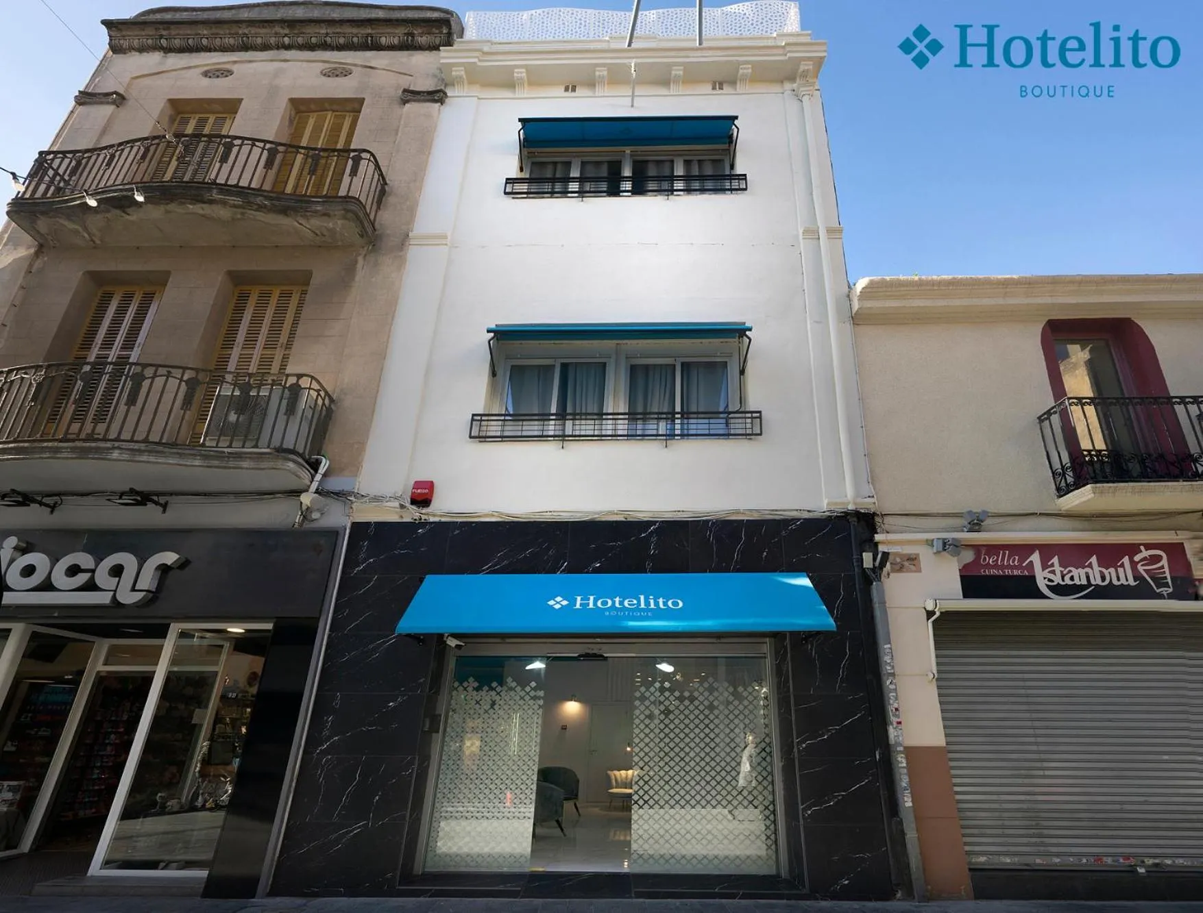 Property building in Hotelito Boutique Badalona Mar