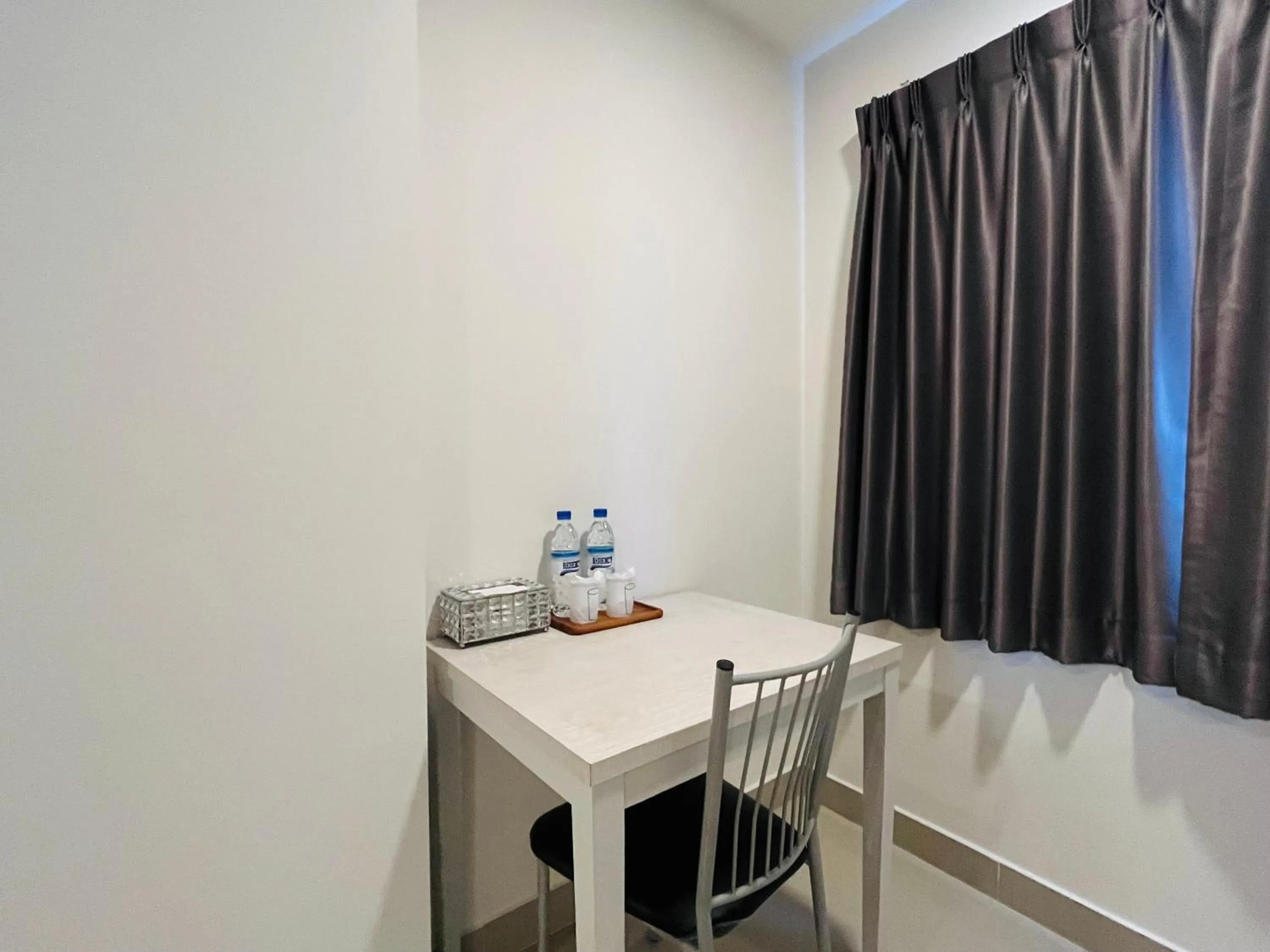 Photo of the whole room in Don Mueang Place Hotel