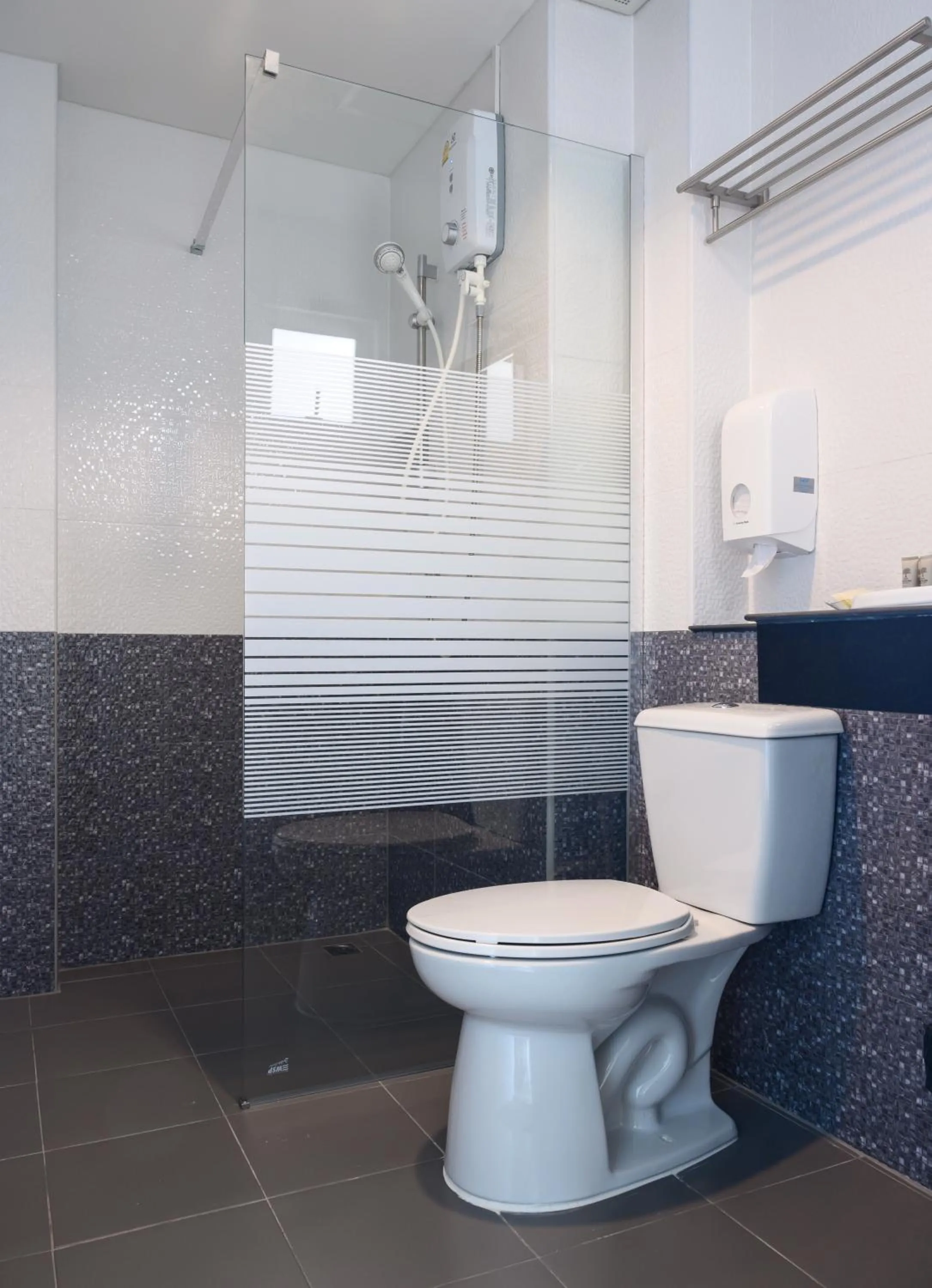 Bathroom in Don Mueang Place Hotel