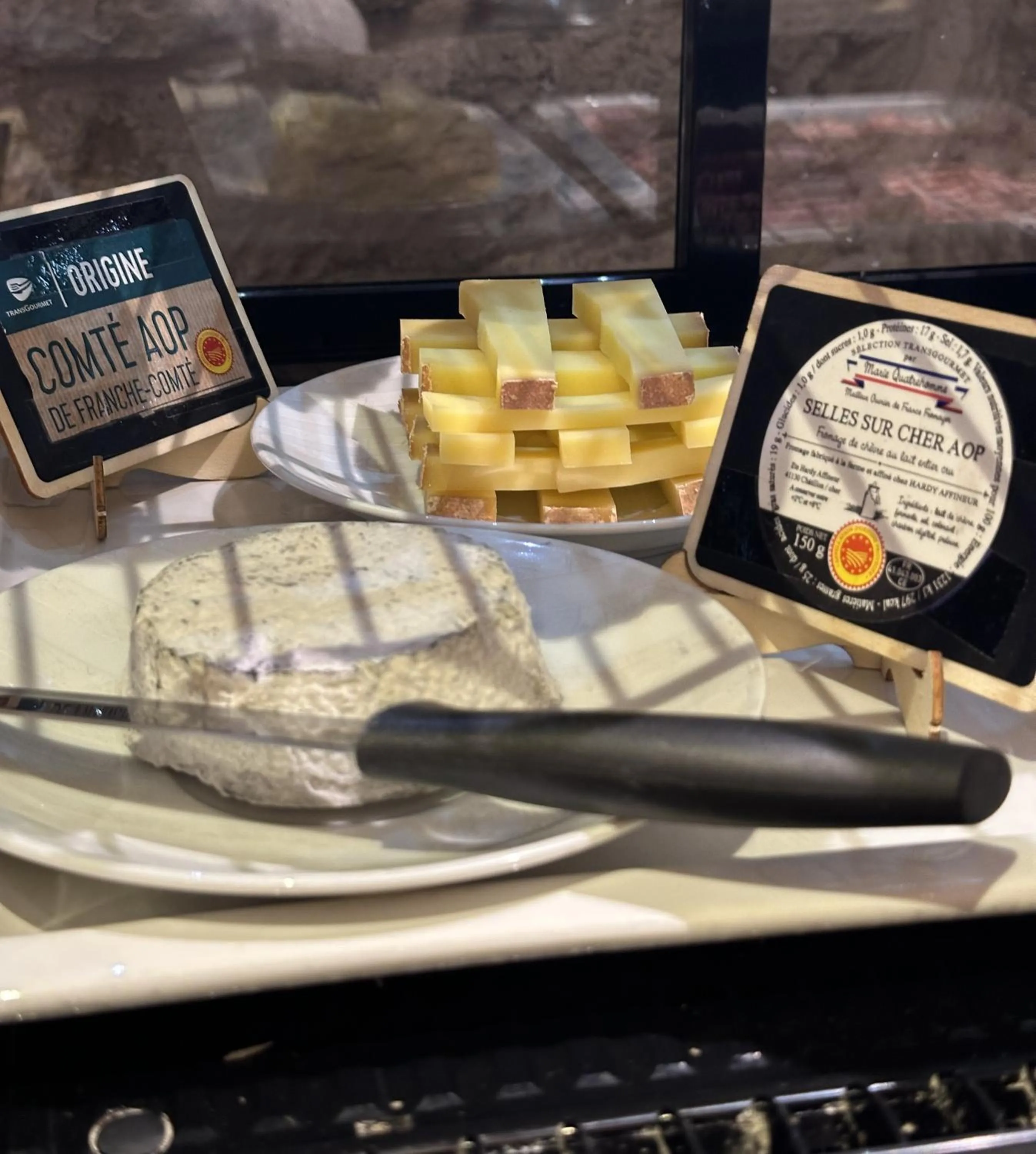 Breakfast in Hôtel Du Vieux Saule